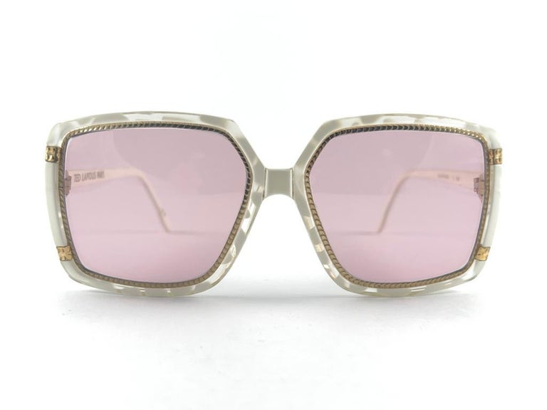 Vintage Ted Lapidus Paris TL White and Gold 1970 Sunglasses  display picture 3