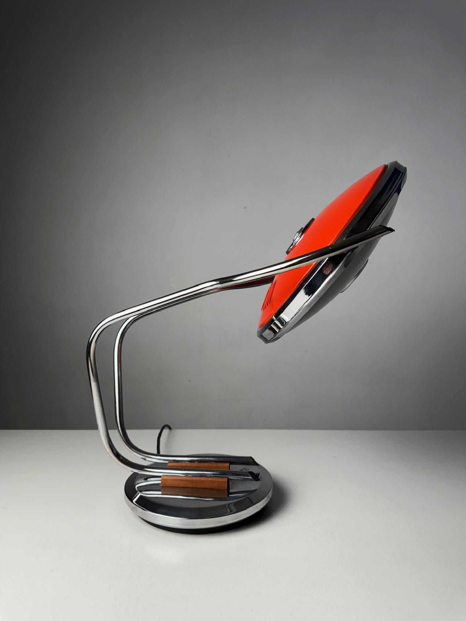 Vintage Teio Schreibtischlampe - Argentinisches A Space Age Design (1970er) (Moderne der Mitte des Jahrhunderts) im Angebot
