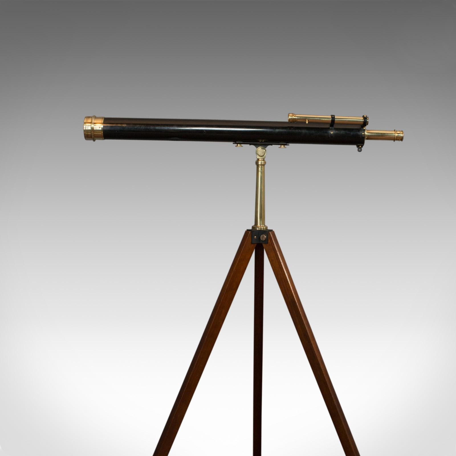 Brass Vintage Telescope, Tripod, Broadhurst Clarkson, London, Starboy, Astronomical