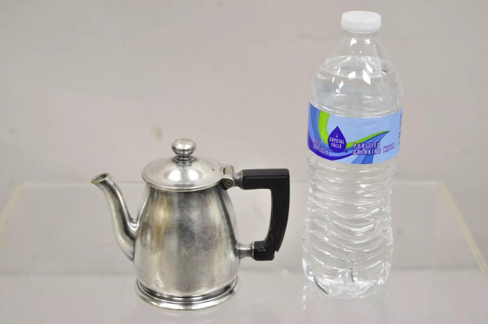 Vintage Temple University Hospital Small Silver Plated Coffee Creamer Pot By Wallace. Circa Early 20th Century. Dimensions : 5