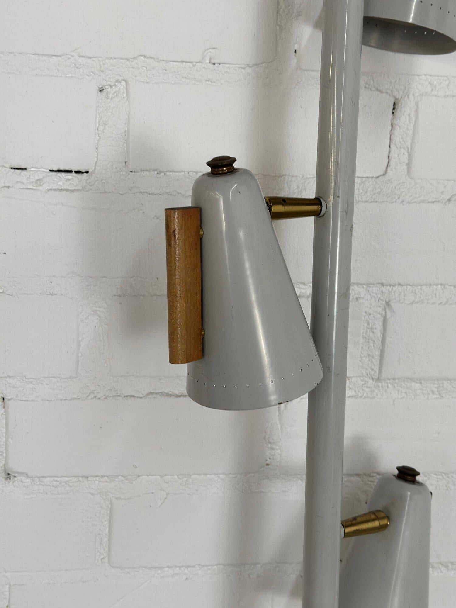 H100 D20

Vintage mid century tensions floor lamp with a nice industrial feel. Item shows well overall with minimal patina and original finish still well preserved. Lamp is structurally sound and fully functional.