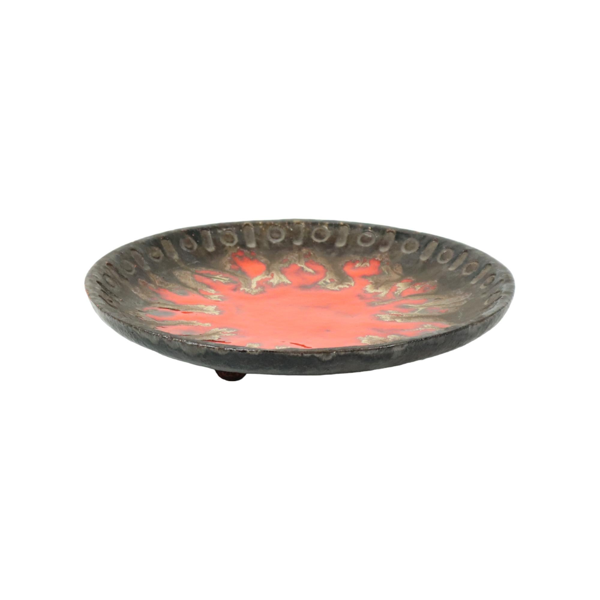 European Vintage Terracotta Fruitschaal Schaal Fat Lava Stijl Oranje Grijs 29cm For Sale
