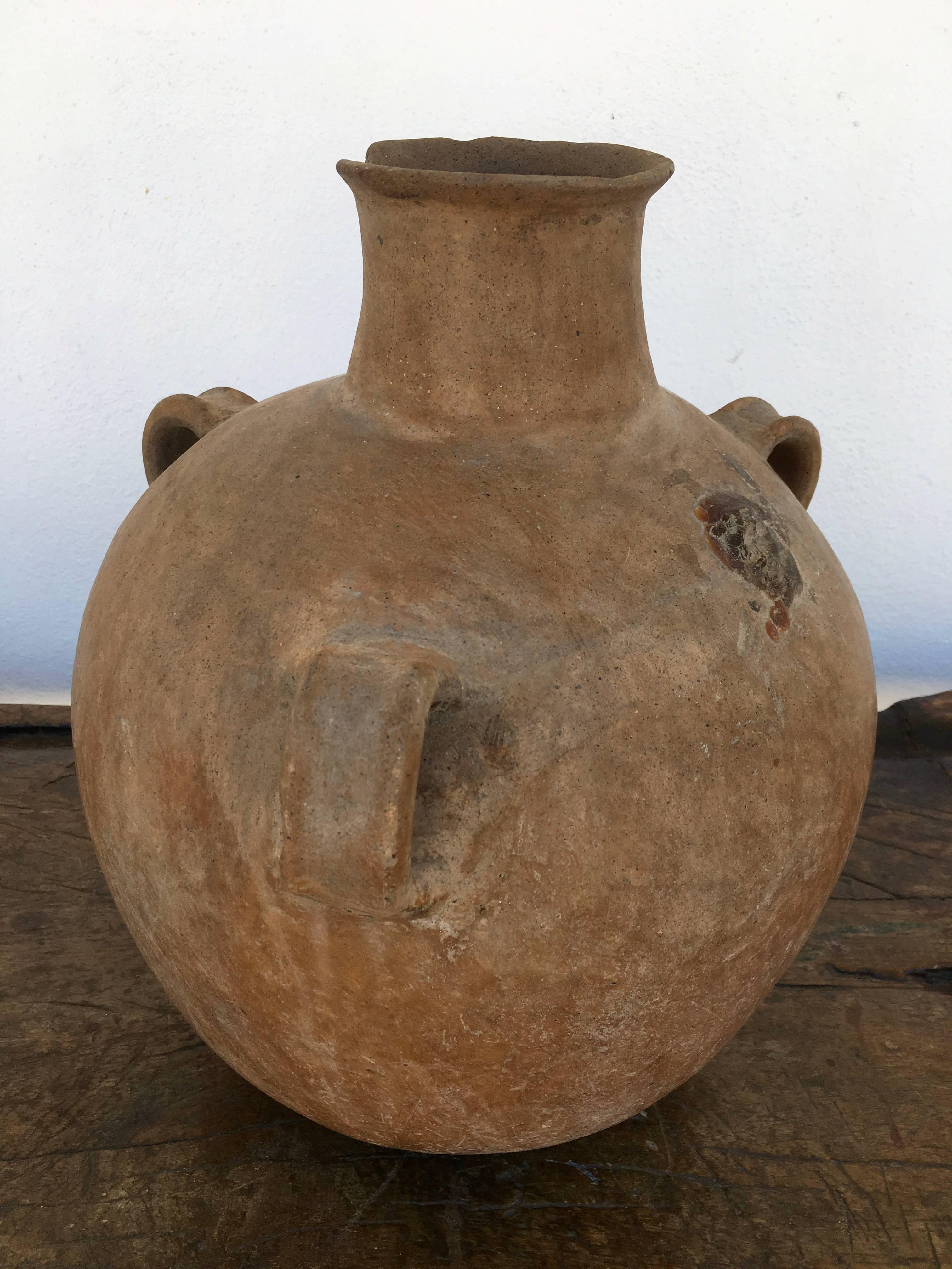Rustique Vieille cruche en terre cuite du Mexique