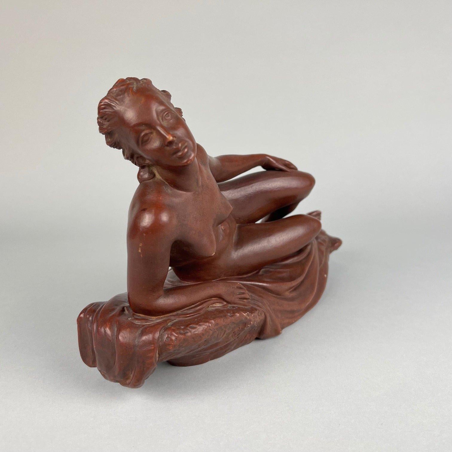 Vintage terracotta sculpture. Beautiful piece of female nude, marked J.Vanca.
Josef Vanca (1908-1988), sculptor and ceramist, was born in Dresden (Germany), studied in Prague (Czech Republic, former Czechoslovakia) at the Academy of Arts and Crafts