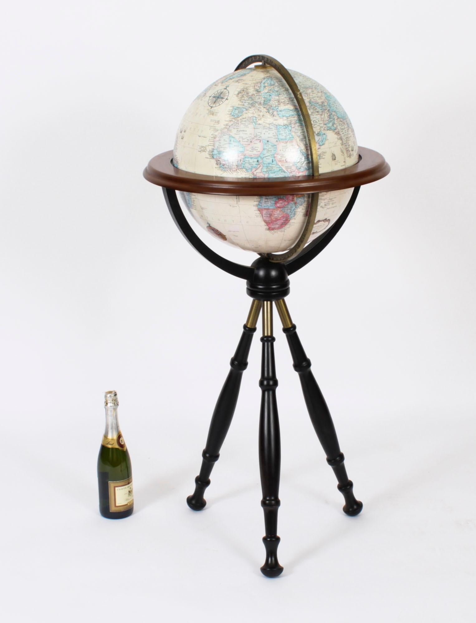 Globe terrestre de bibliothèque vintage sur Stand 20ème siècle en vente 6