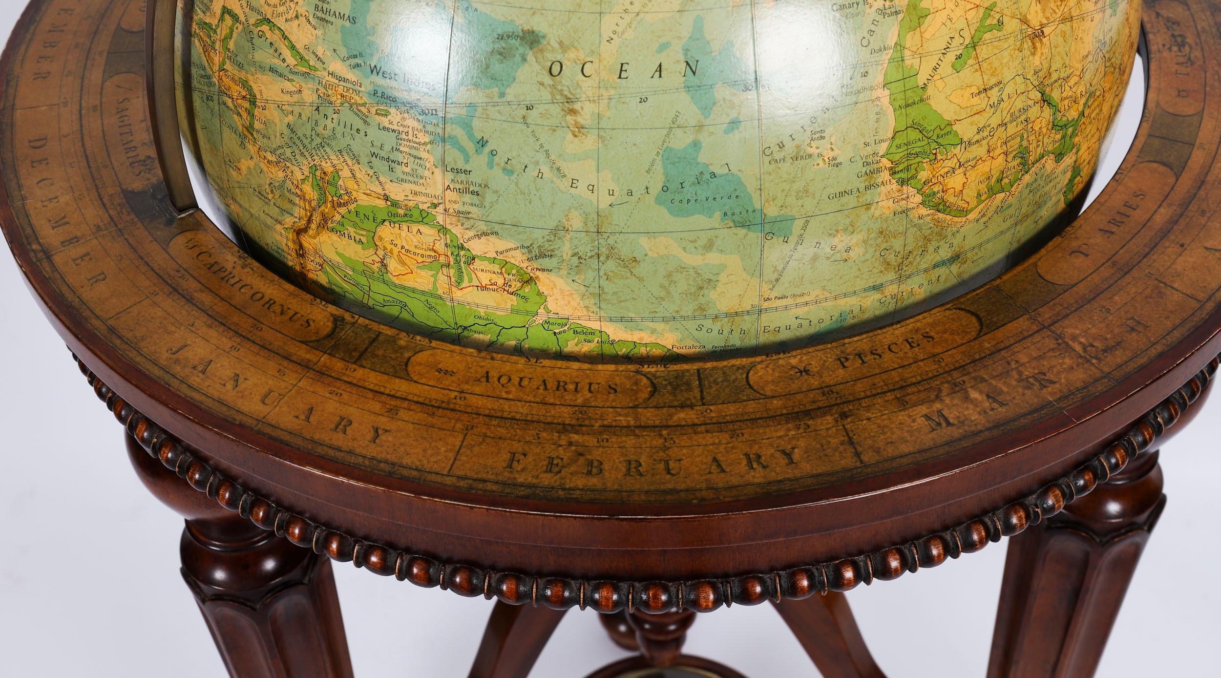 Vintage Terrestrial Library Globe on Stand With Compass 20th Century For Sale 5