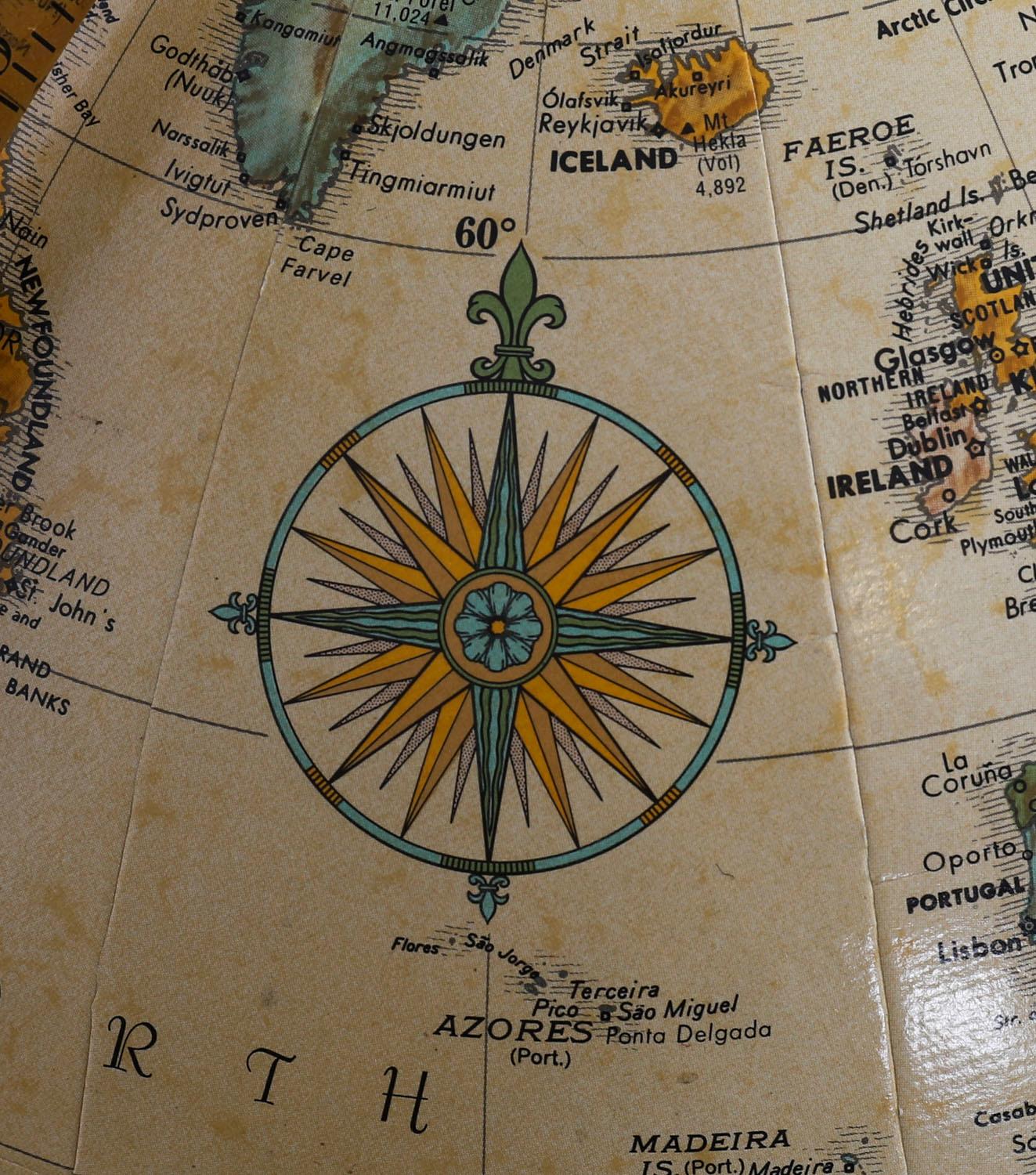 Vintage Terrestrial Library Globe on Stand With Compass 20th Century For Sale 8