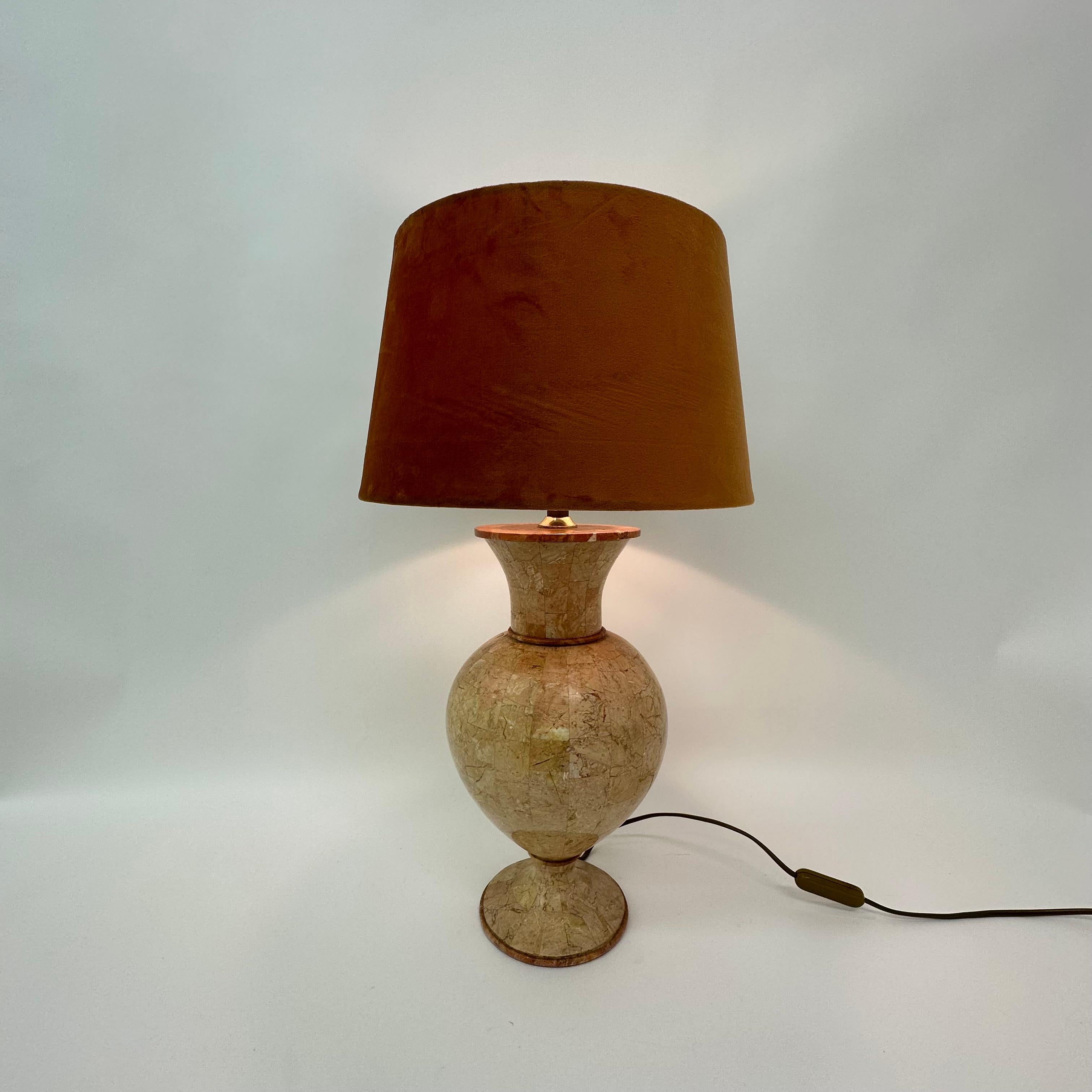 Fin du 20e siècle Lampe de table vintage en marbre tessellée de Maitland Smith, années 1970 en vente