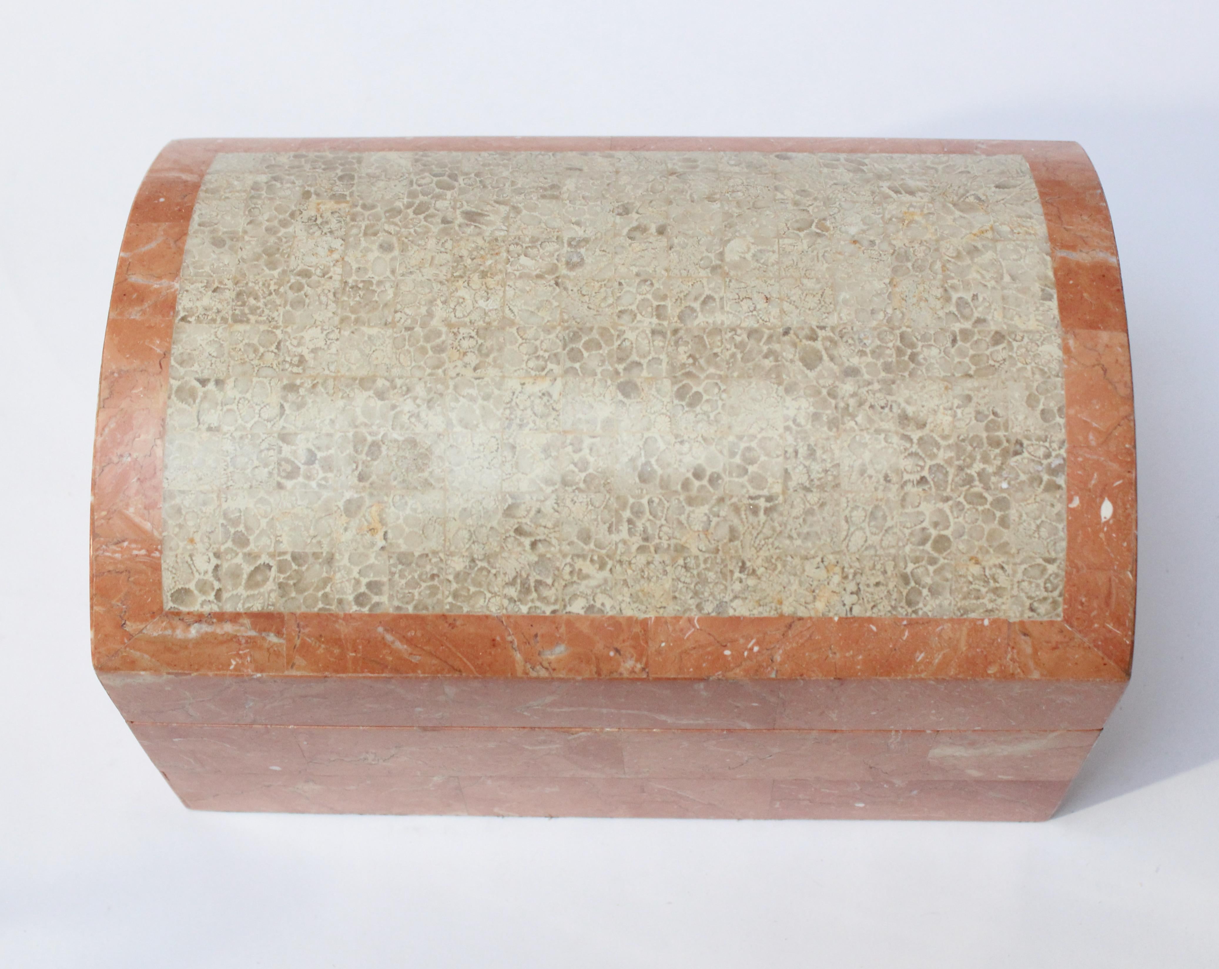 Ca. 1970s Maitland Smith tessellated coral stone hinged jewelry / trinket box in two tone pale gray and pink with cedar interior.
Excellent, vintage condition free of chips / losses.
Measures: H: 5.5