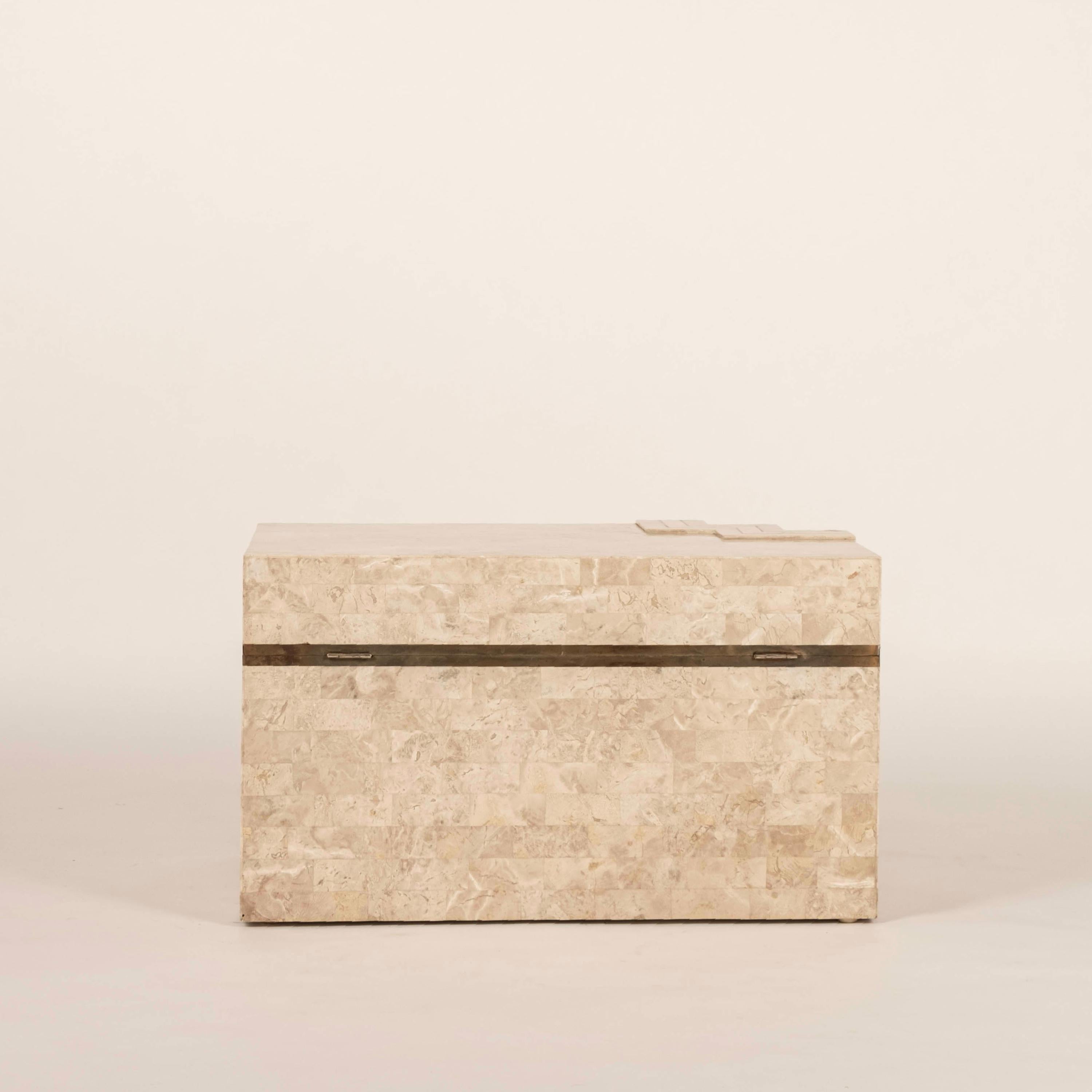 Ottone Cassapanca in marmo travertino tessellato vintage in vendita