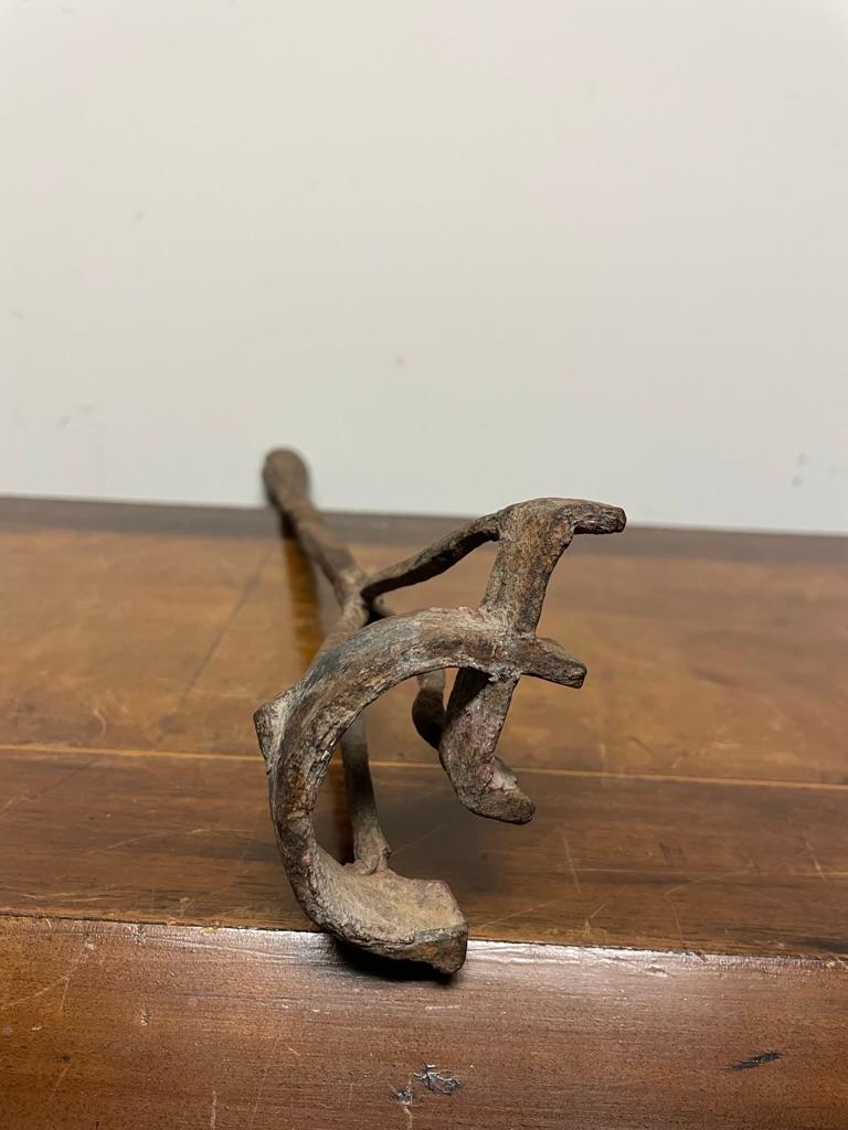 Vintage Texas Cowboy Hand Wrought Cattle Branding Iron In Good Condition For Sale In Stamford, CT