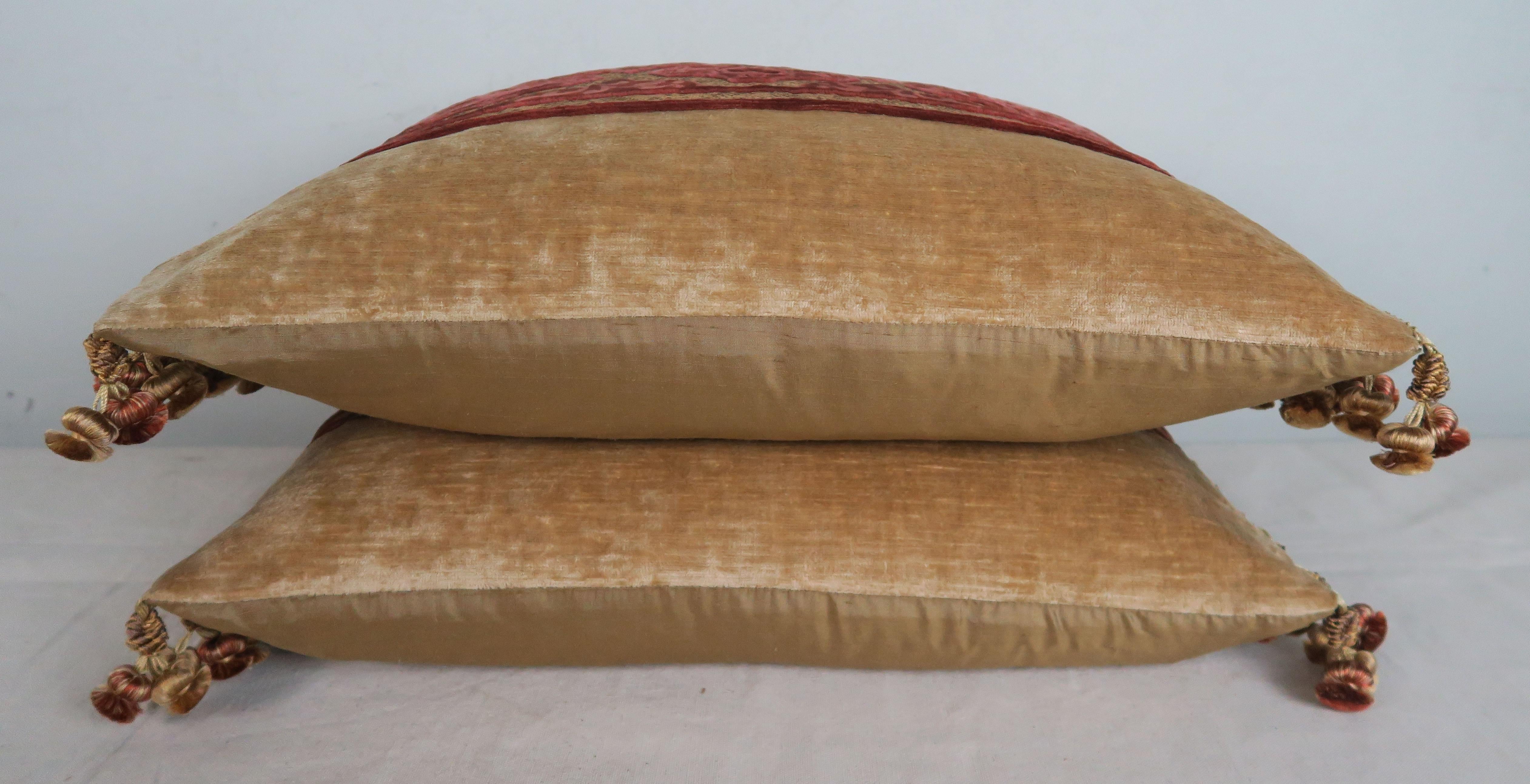 Vintage Textile Cut Velvet Pillows by Melissa Levinson, Pair In Excellent Condition In Los Angeles, CA