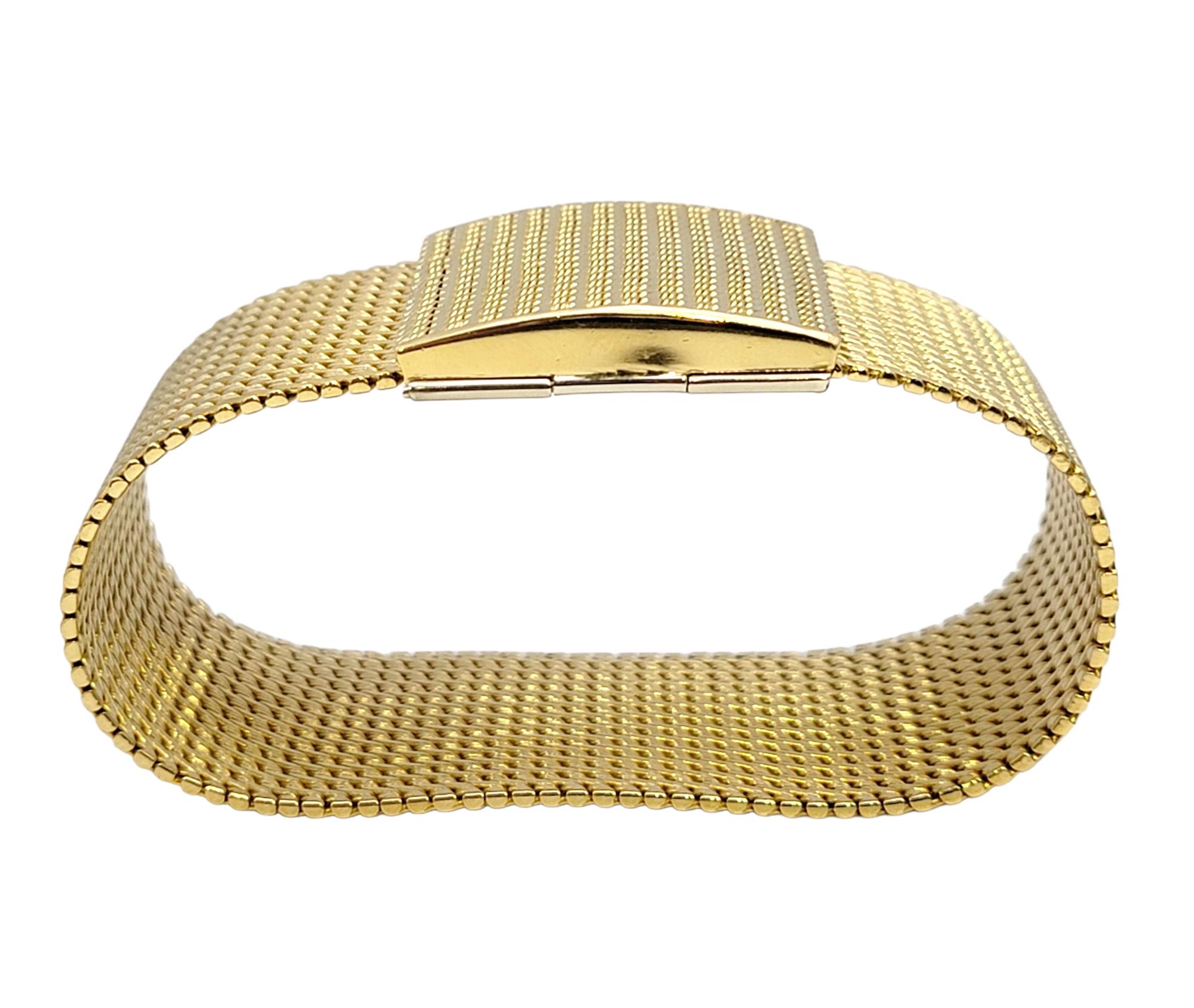Women's or Men's Vintage Textured 18 Karat Yellow Gold Wide Mesh Bracelet with Big Square Clasp For Sale