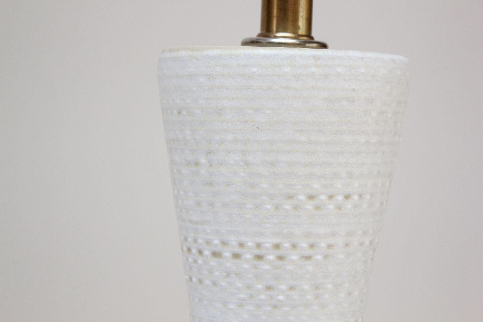 Texturierte Vintage-Tischlampe aus Keramik von Lee Rosen für Design Technics im Angebot 12