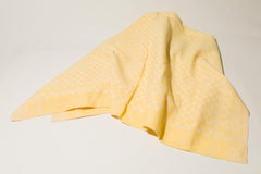 Mantel vintage con textura de la región de Sárköz, Hungría, mediados del siglo XX