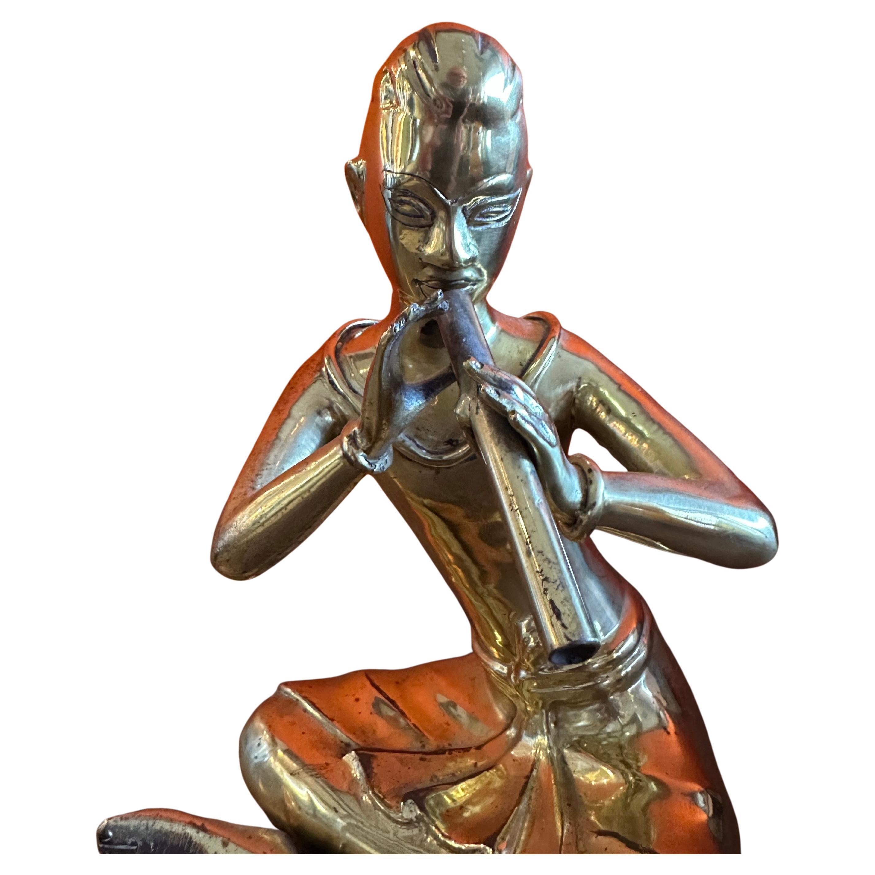 Thailandese Scultura incantatrice di serpenti in ottone Vintage By in vendita