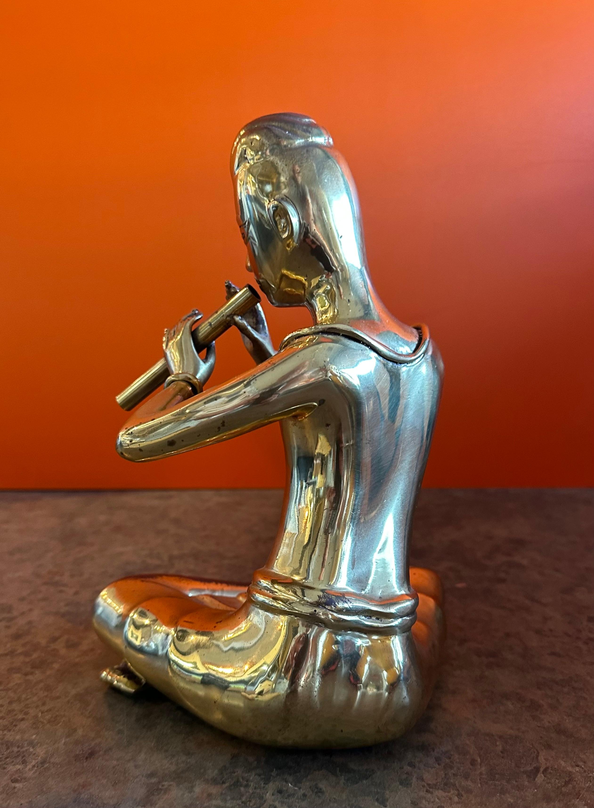 Scultura incantatrice di serpenti in ottone Vintage By in vendita 1