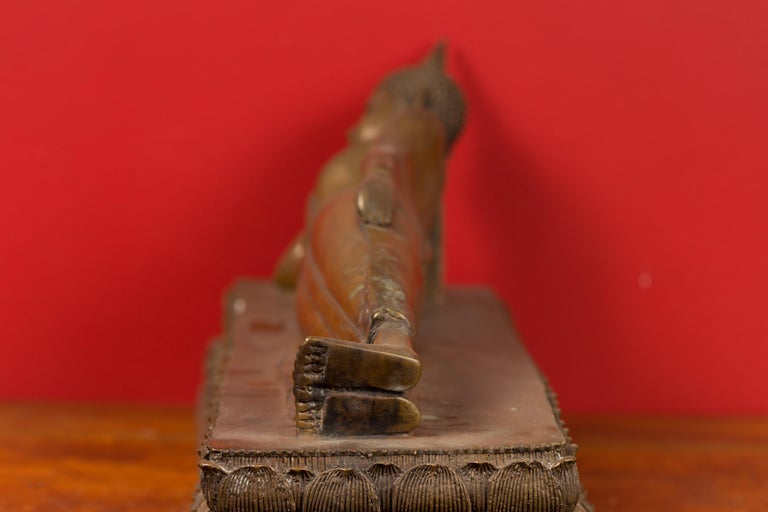 Vintage Thai Bronze Reclining Buddha Sculpture on Base with Lost Wax Technique For Sale 9