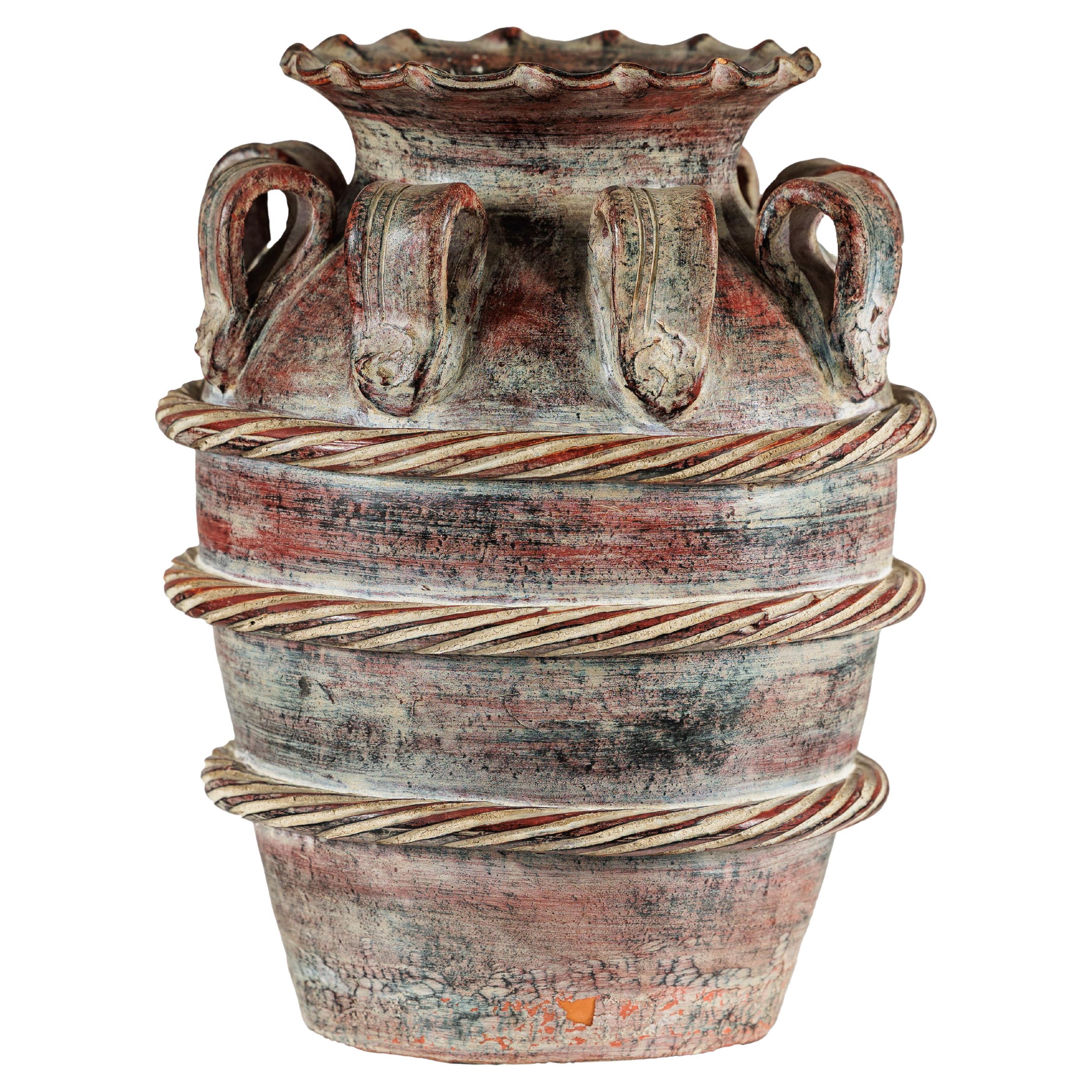 Vaso d'acqua thailandese d'epoca con decorazione a corde, bordo smerlato e manici Looping in vendita