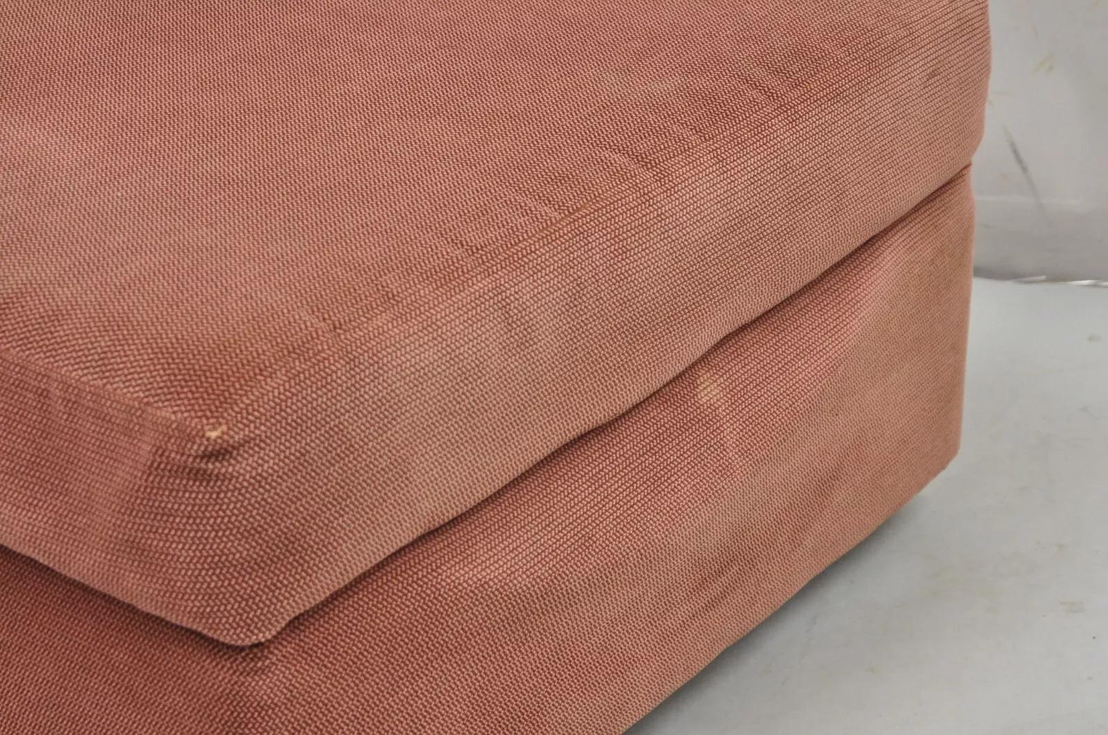 Thayer Coggin Modern imbottito su ruote color malva, d'epoca in vendita 1