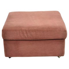 Otomana Tapizada Vintage Thayer Coggin Modern Color Malva con Ruedas