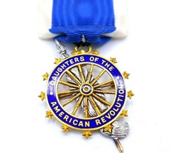 Vintage The Daughters of the American Revolution Yellow Gold Medal
