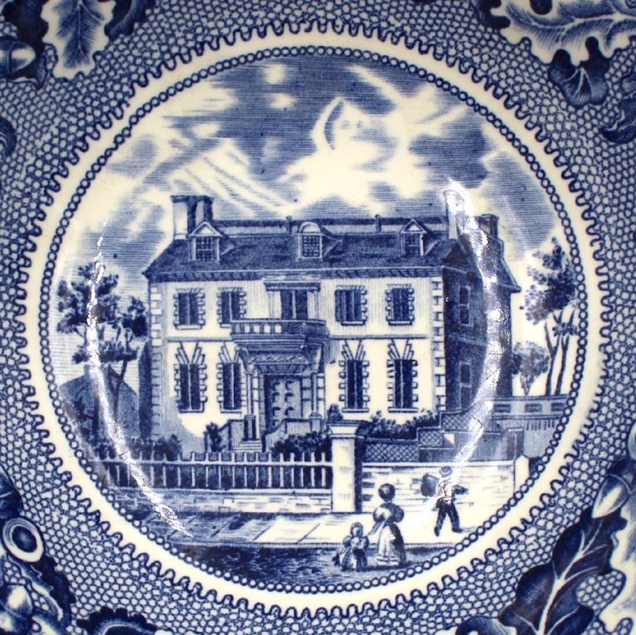 Blaue Vintage-Transferware-Schale „The Hancock House“ von Johnson Brothers (Keramik) im Angebot