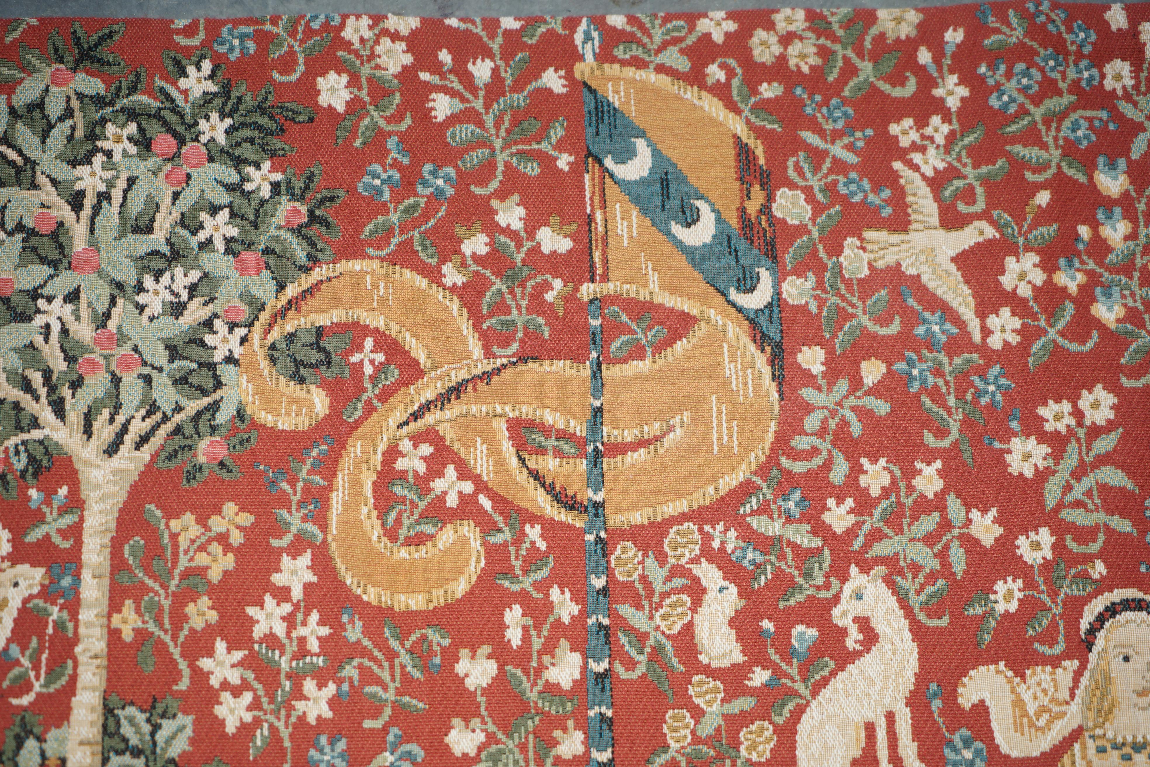 ViNTAGE LA DAMA Y EL UNICORNIO GRANDES COLGANTES DE PARED TAPIZ TEJIDO 128CM X 166CM Tela
