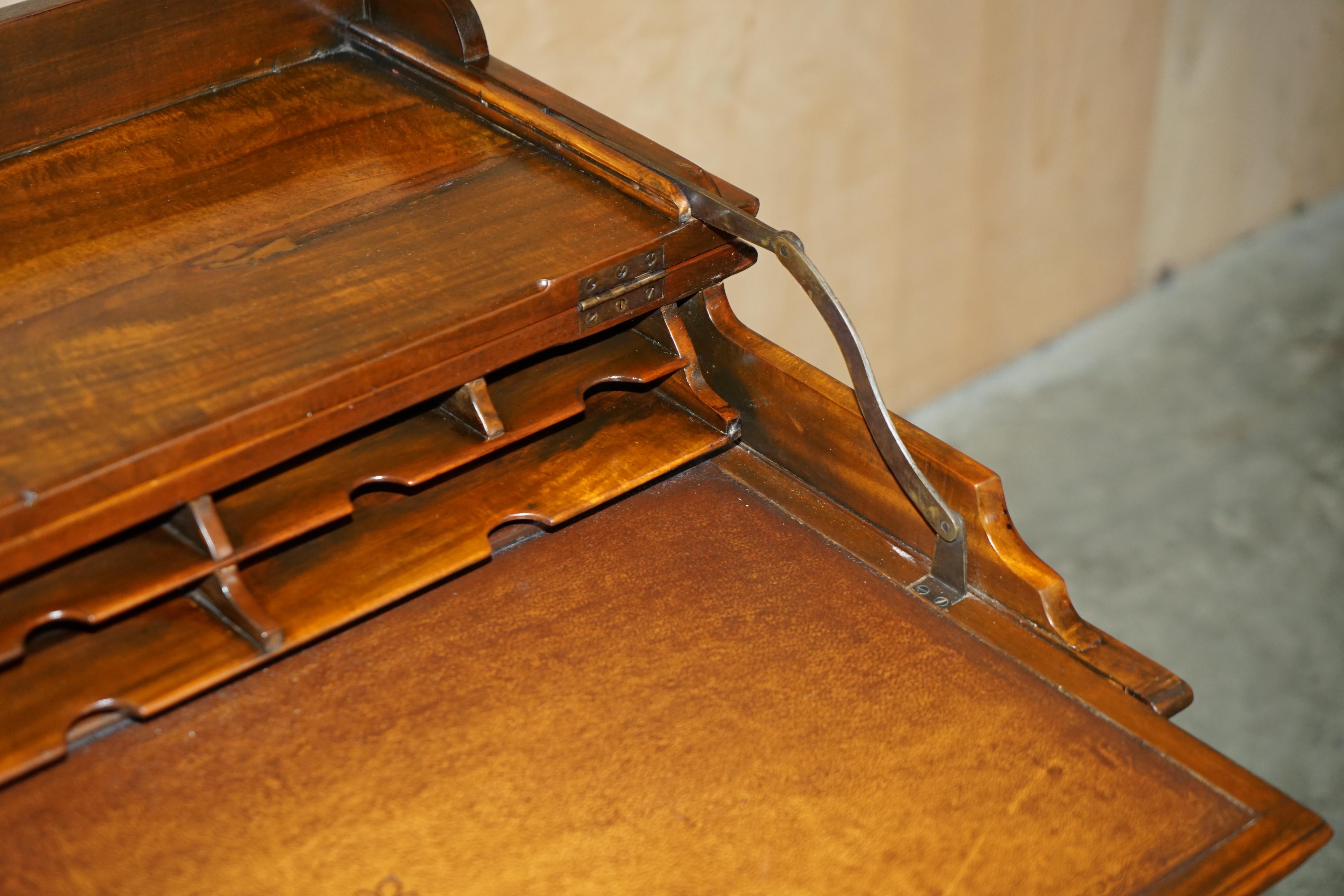 VINTAGE THEODORE ALEXANDER MiLITARY CAMPAIGN STYLE WRITING DESK BROWN LEATHER For Sale 12