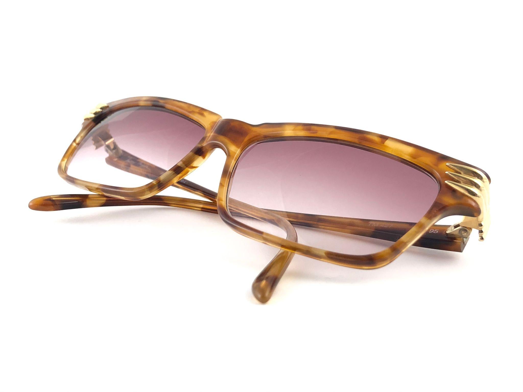 Vintage Thierry Mugler 427 Schildpatt Cat Eye Medium Größe 1980er Pariser Sonnenbrille (Braun) im Angebot