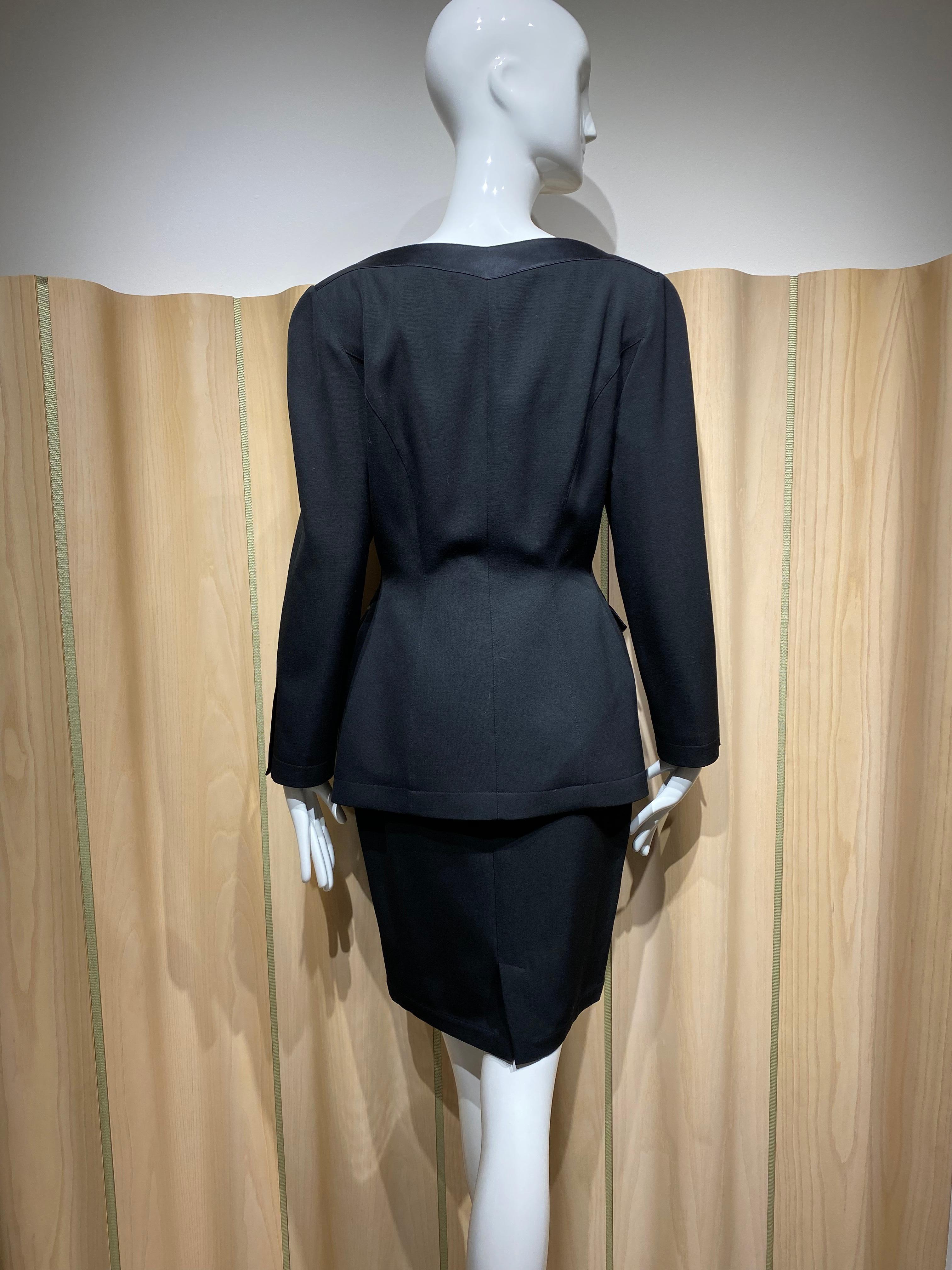 Noir Vintage Thierry Mugler  Tailleur veste péplum ajusté noir en vente