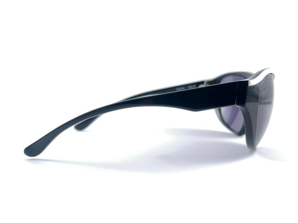Thierry Mugler - Lunettes de soleil vintage noires et blanches œil de papillon, taille moyenne, années 1980 Neuf - En vente à Baleares, Baleares