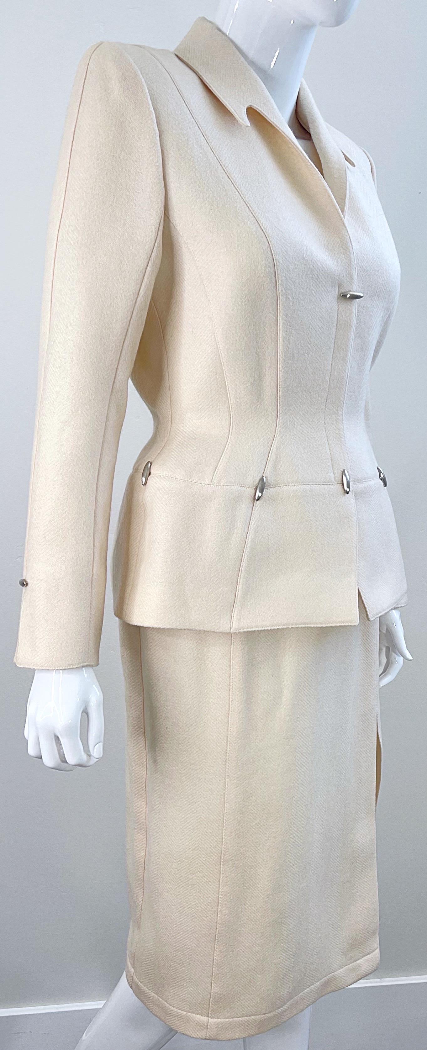 Vintage Thierry Mugler F/W 1989 Ivory Size 4 / 6 Wool Silver Bullet Skirt Suit  For Sale 6