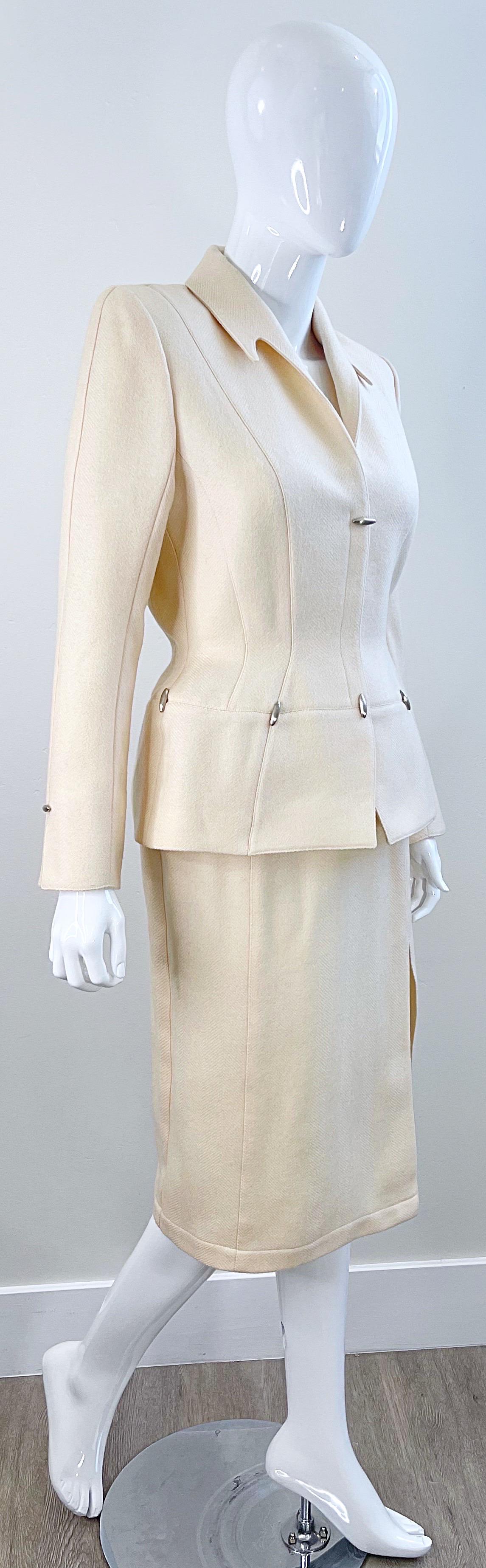 Vintage Thierry Mugler F/W 1989 Ivory Size 4 / 6 Wool Silver Bullet Skirt Suit  For Sale 3