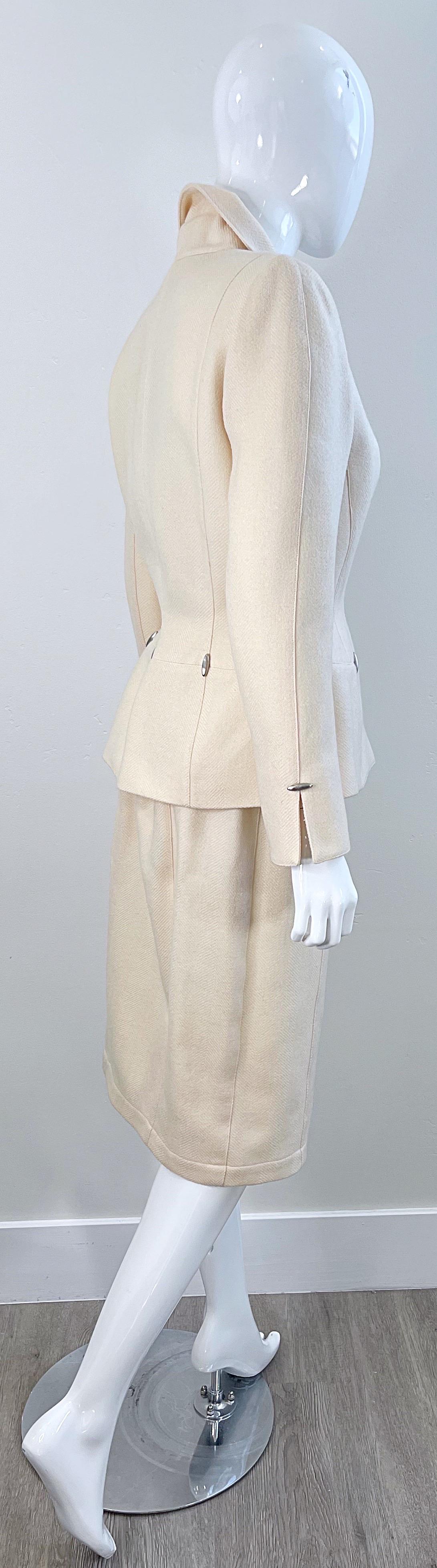 Vintage Thierry Mugler F/W 1989 Ivory Size 4 / 6 Wool Silver Bullet Skirt Suit  For Sale 5