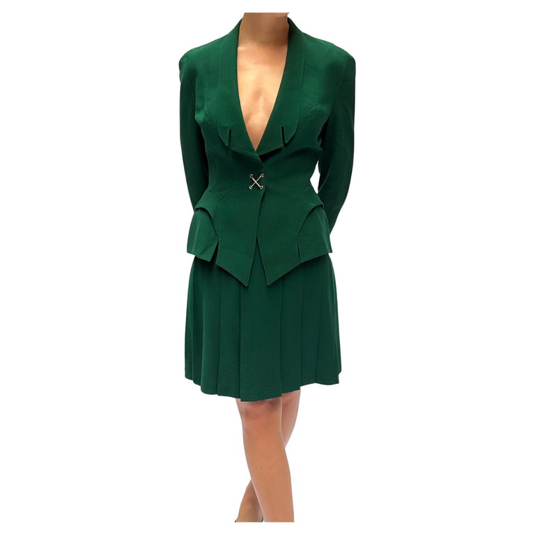 Vintage Thierry Mugler Fall 1992 Emerald Jacket + Pleated Skirt Suit For  Sale at 1stDibs