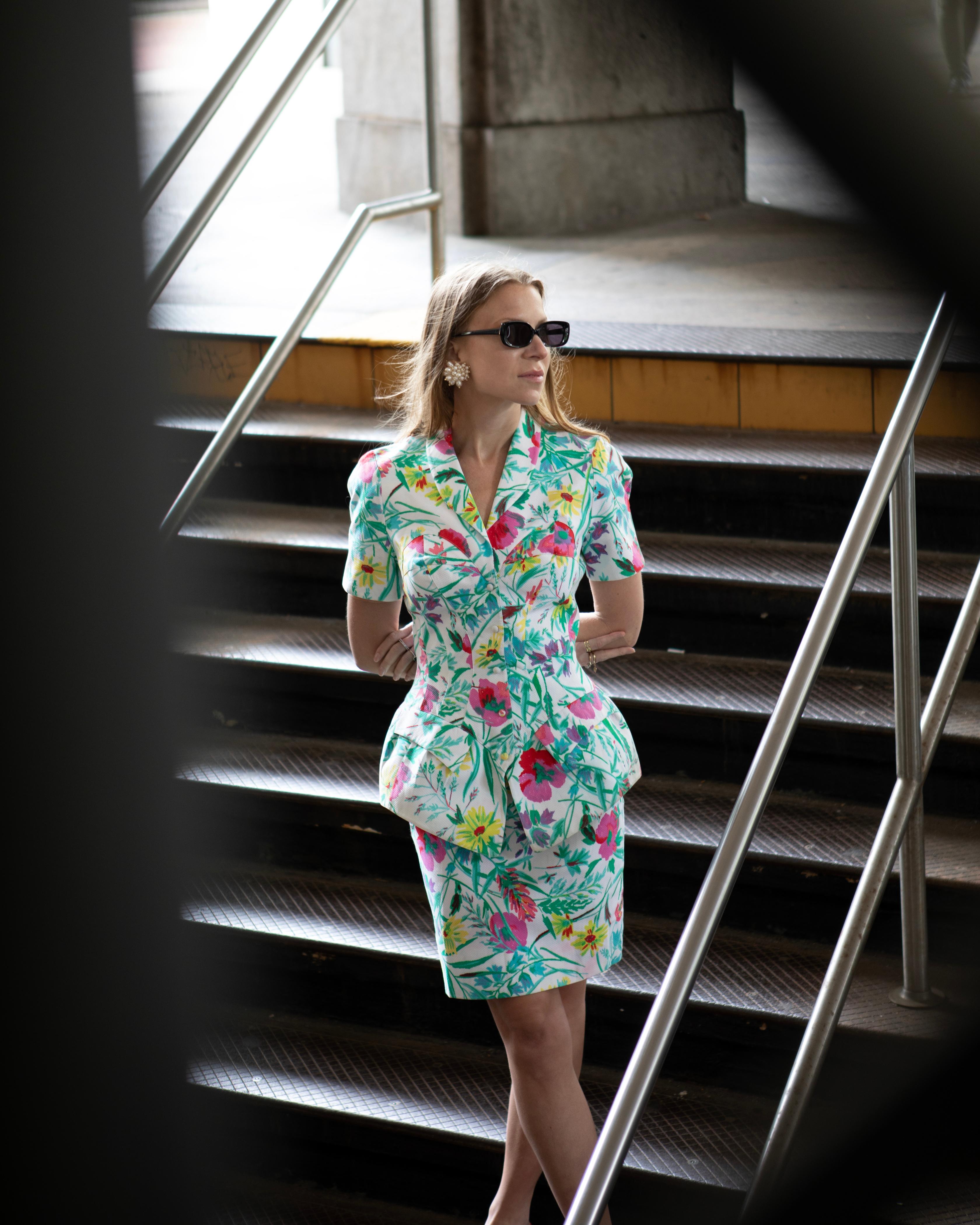 Thierry Mugler Floral Pique-Rockanzug mit Blumenmuster im Angebot 7