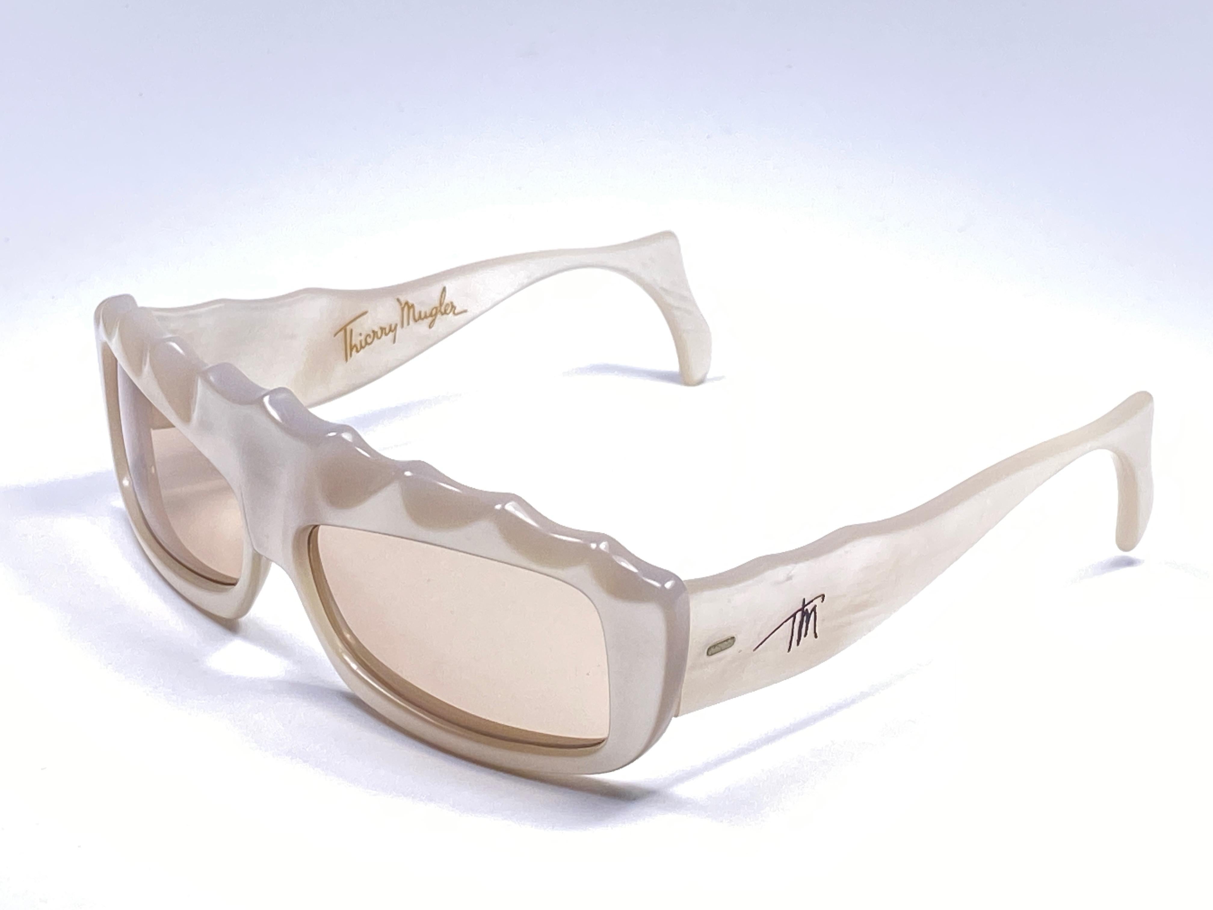Gafas de sol vintage Thierry Mugler 