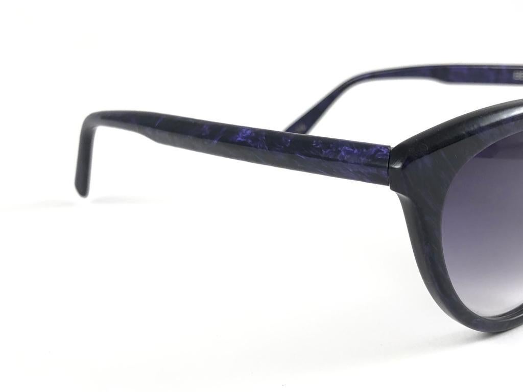 Women's or Men's Vintage Thierry Mugler Marbled Purple & Gradient Lenses 1980's Paris Sunglasses