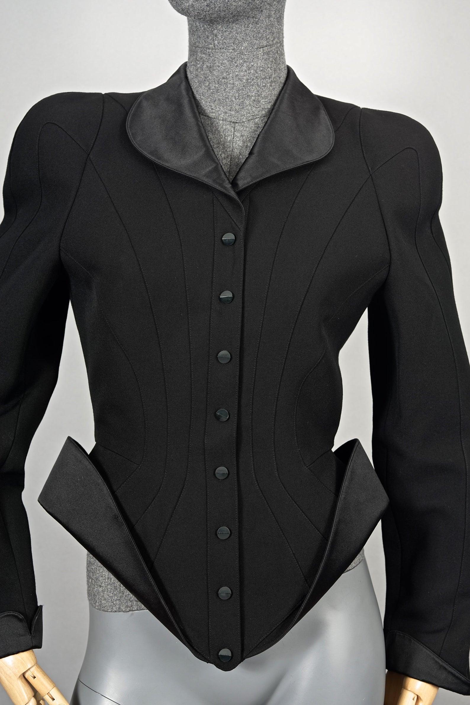 Vintage THIERRY MUGLER PARIS Futuristic Wool Jacket In Excellent Condition In Kingersheim, Alsace