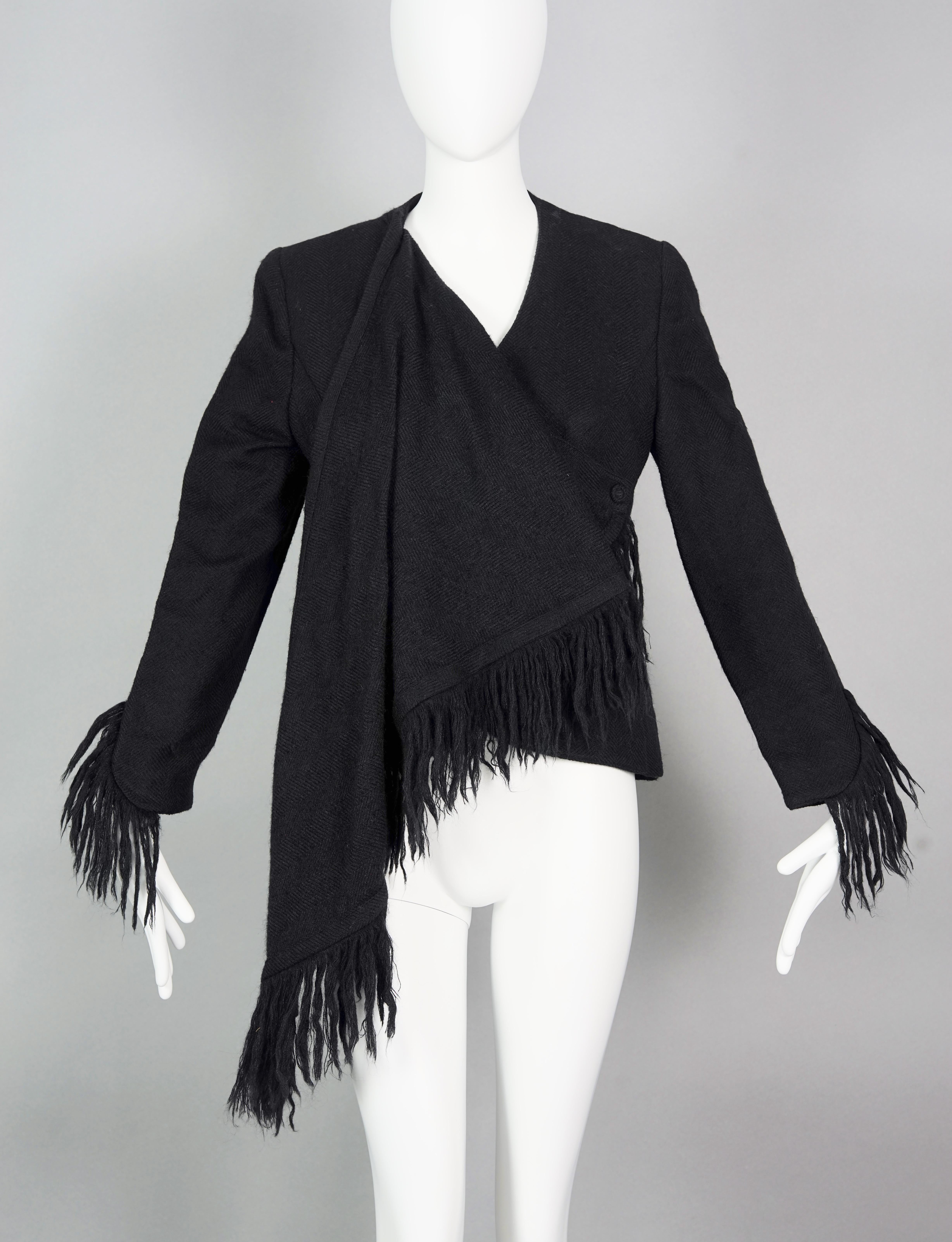 Vintage THIERRY MUGLER PARIS Mohair Fringe Scarf Collar Jacket

Measurements taken laid flat, please double bust, waist and hips:
Shoulder: 15.35 inches (39 cm)
Sleeves: 22.44 inches (57 cm)
Bust: 18.89 inches (48 cm)
Waist: 14.96 inches (38