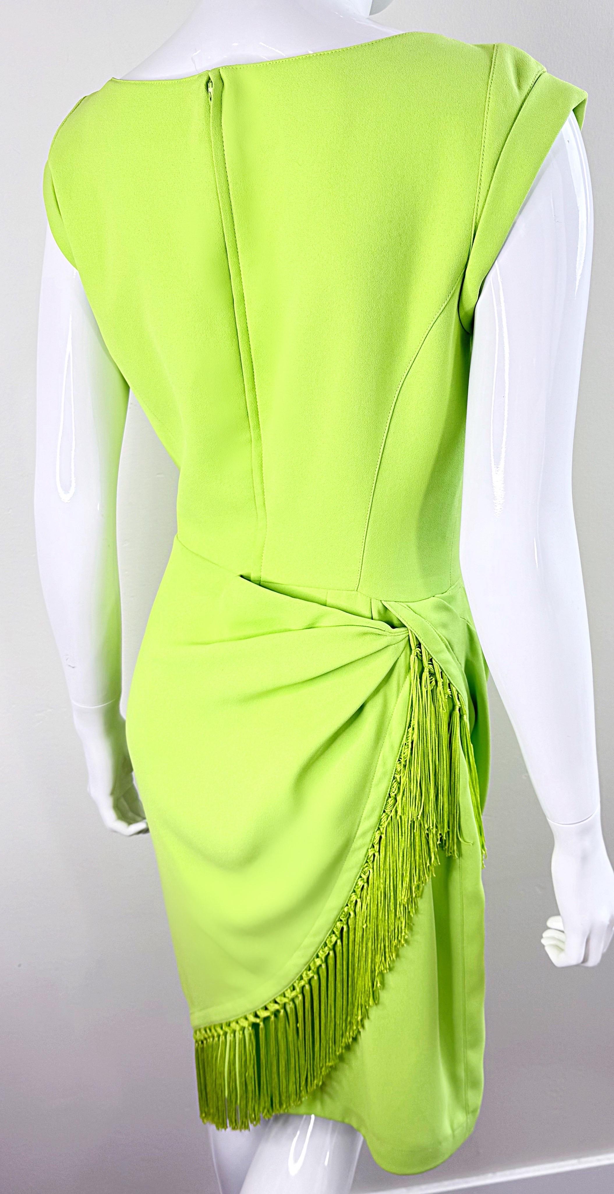 Vintage Thierry Mugler Spring/Summer 1997 Neon Green Fringe Rayon Dress 90s en vente 5