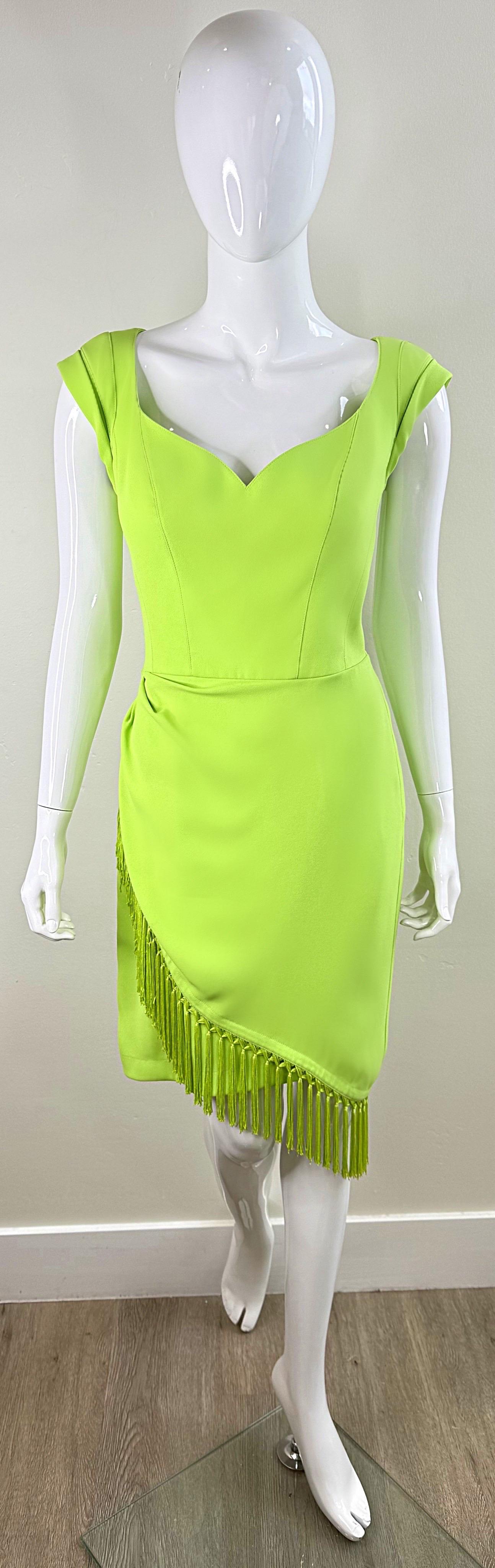 Vintage Thierry Mugler Spring/Summer 1997 Neon Green Fringe Rayon Dress 90s en vente 6