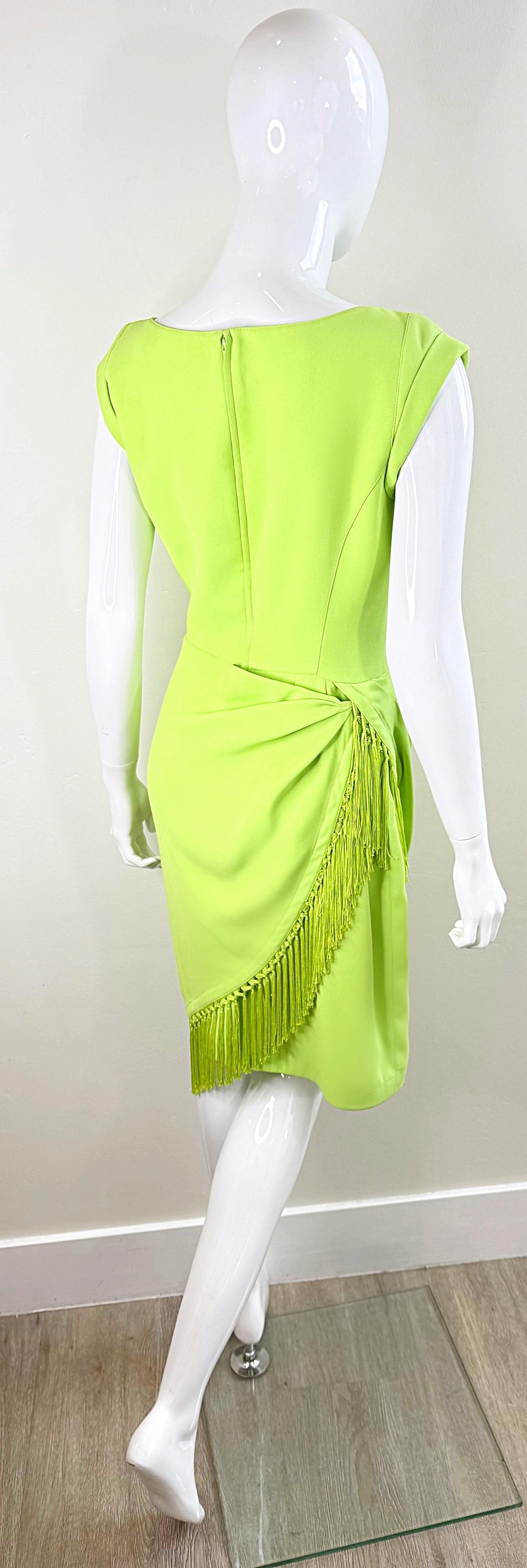 Vintage Thierry Mugler Spring/Summer 1997 Neon Green Fringe Rayon Dress 90s en vente 12