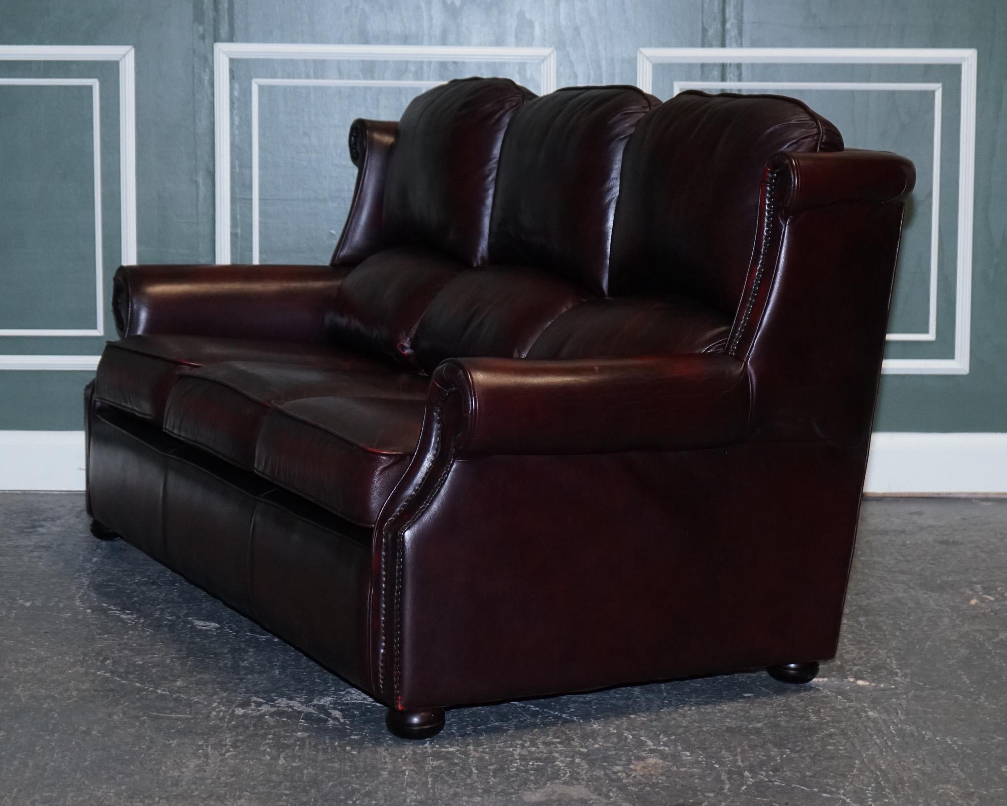 Vintage Thomas Lloyd Burgundy Leather 3 Seater Sofa For Sale 6