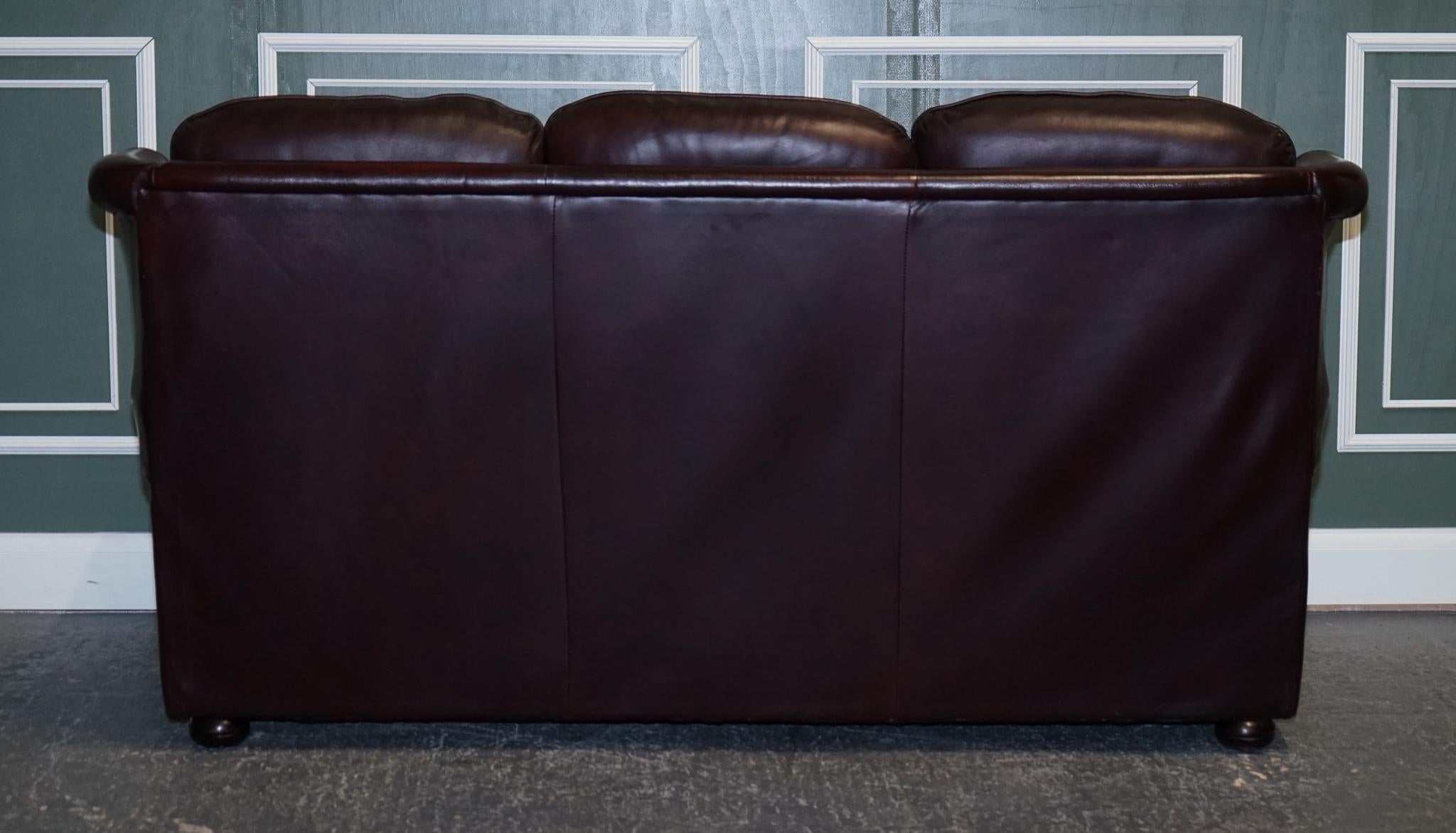 Vintage Thomas Lloyd Burgundy Leather 3 Seater Sofa For Sale 7