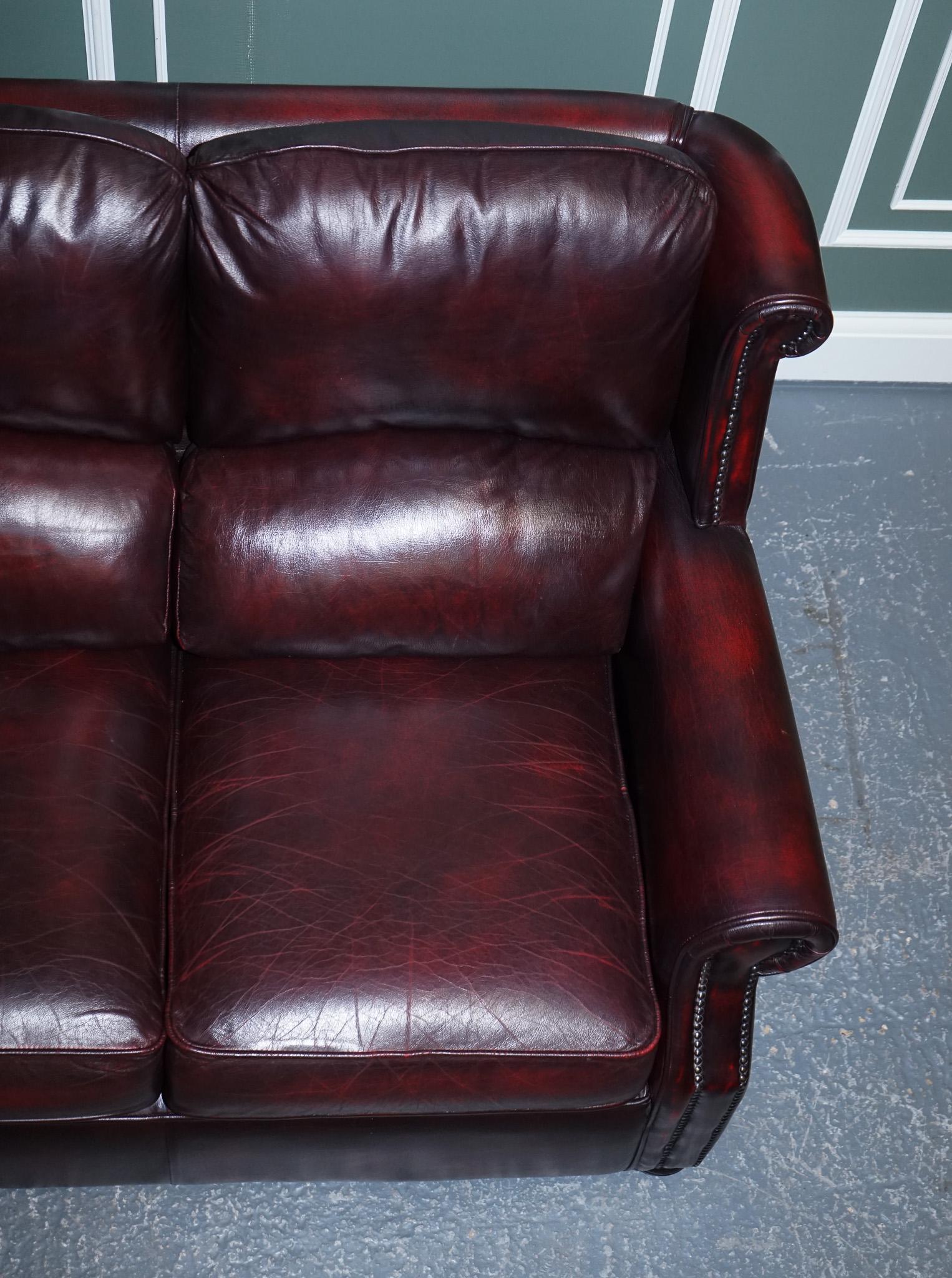 Vintage Thomas Lloyd Burgundy Leather 3 Seater Sofa For Sale 1