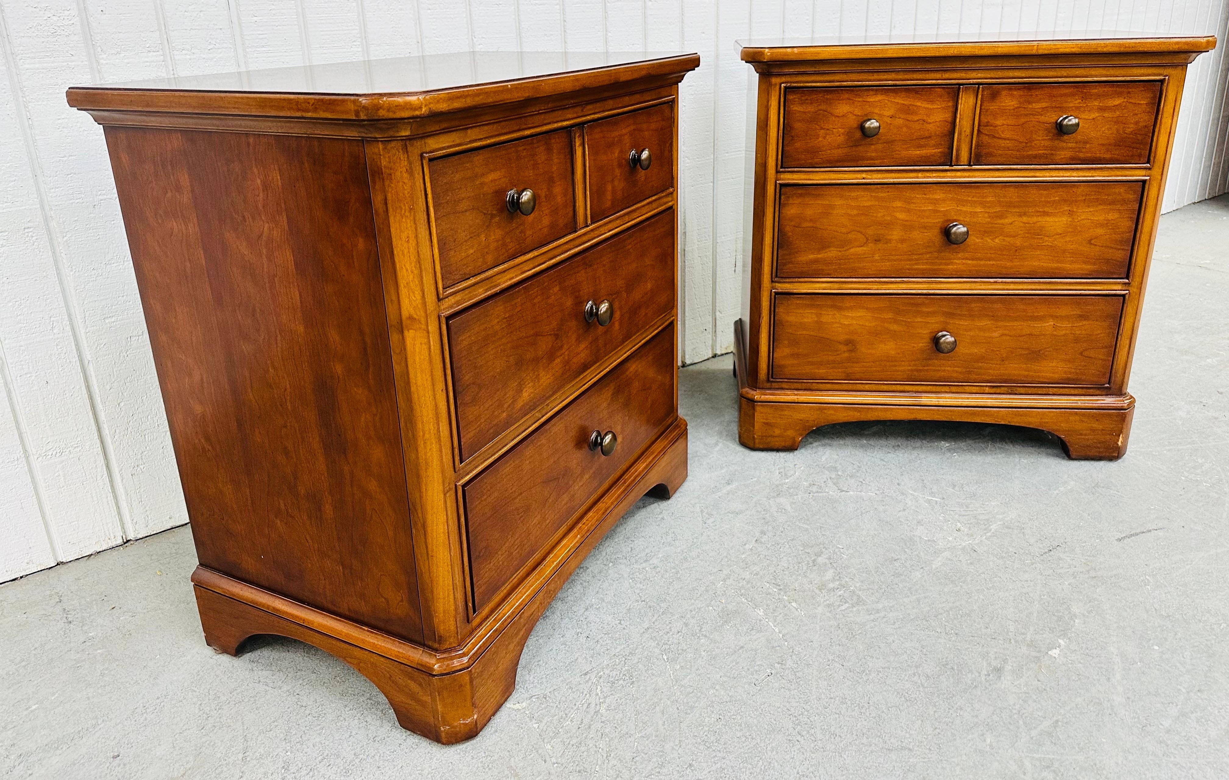 American Vintage Thomasville Cherry Bachelor Chest Nightstands - Set of 2 For Sale
