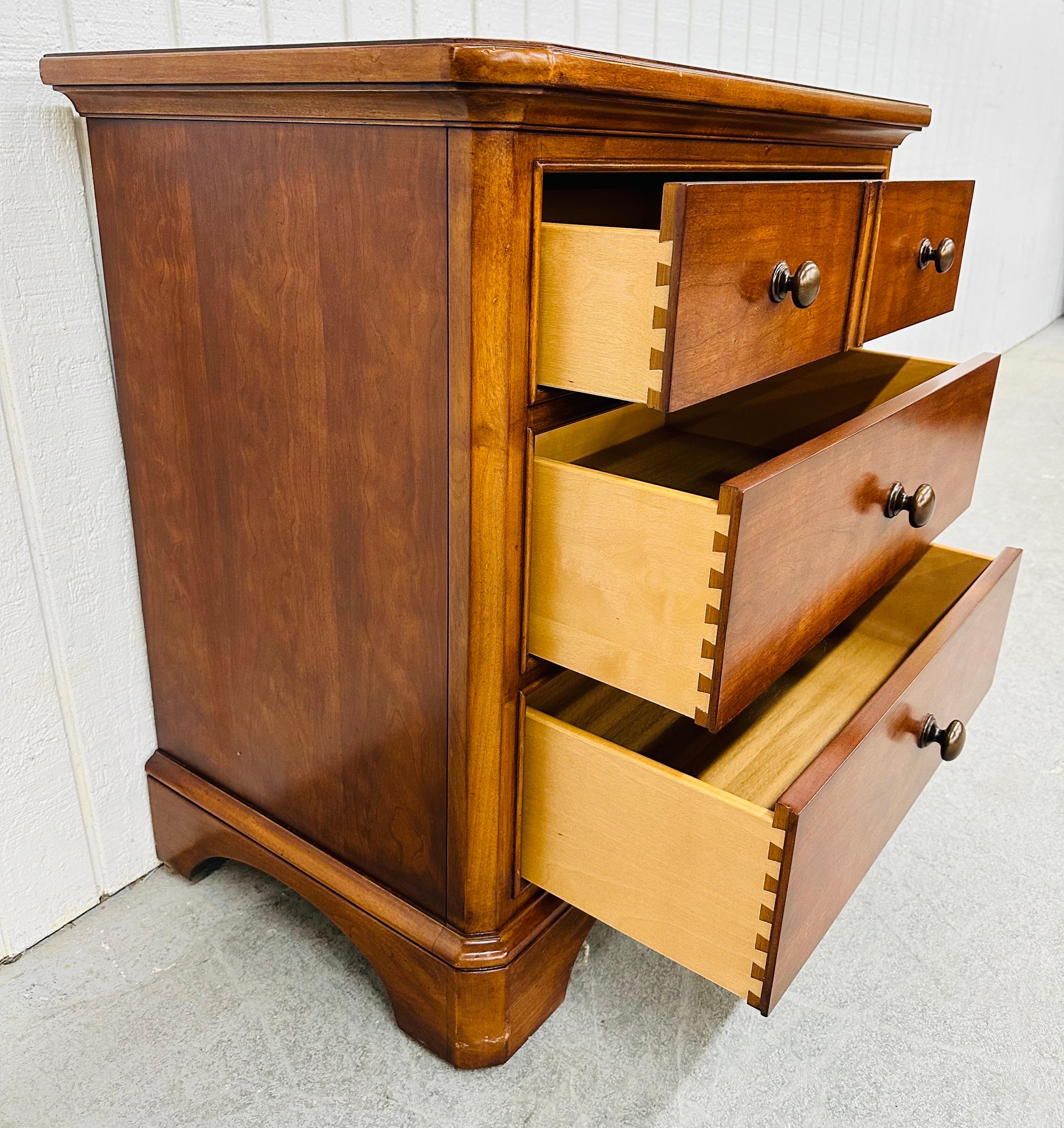 Vintage Thomasville Cherry Bachelor Chest Nightstands - Set of 2 2