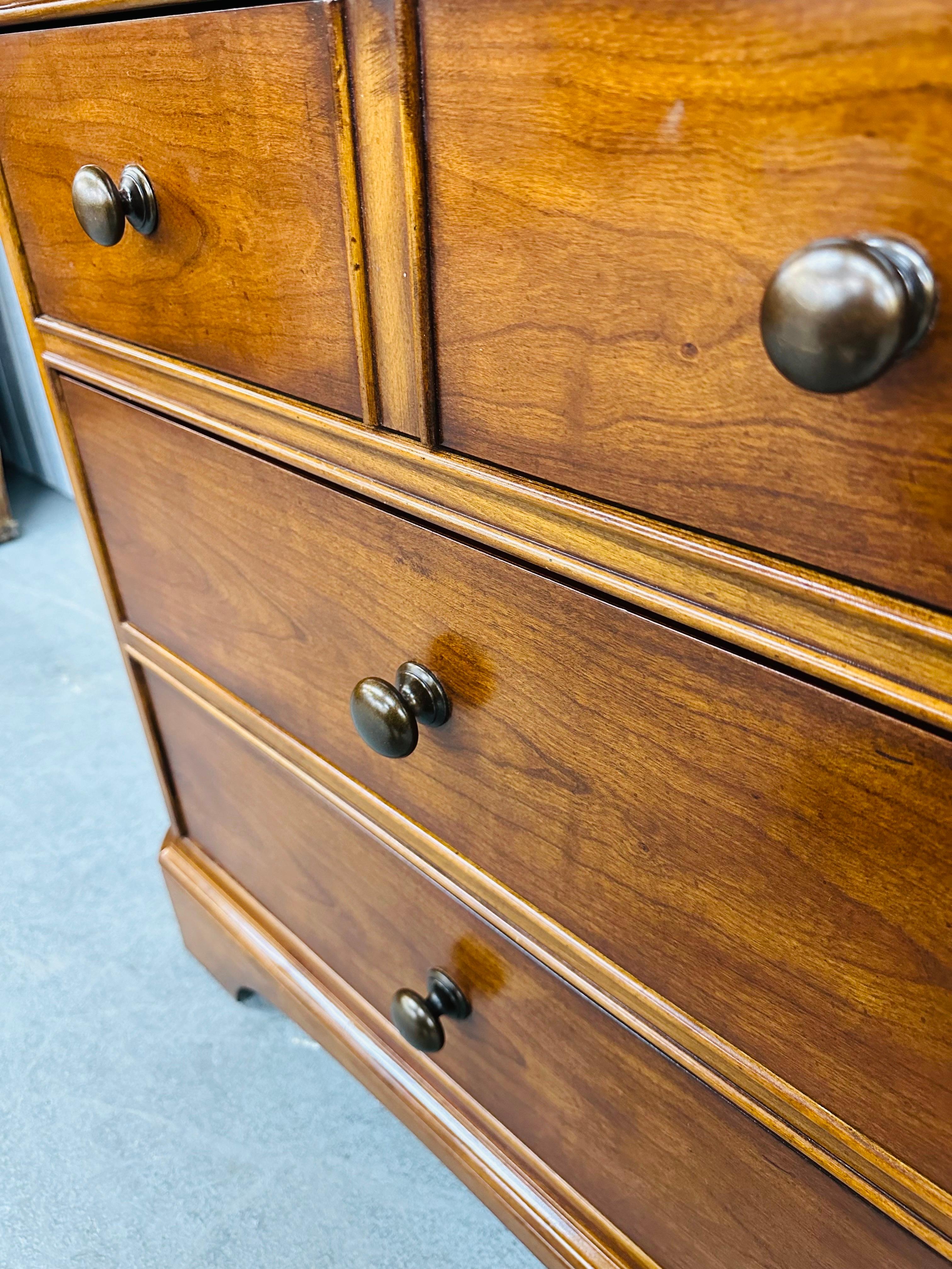 Vintage Thomasville Cherry Bachelor Chest Nightstands - Set of 2 For Sale 3